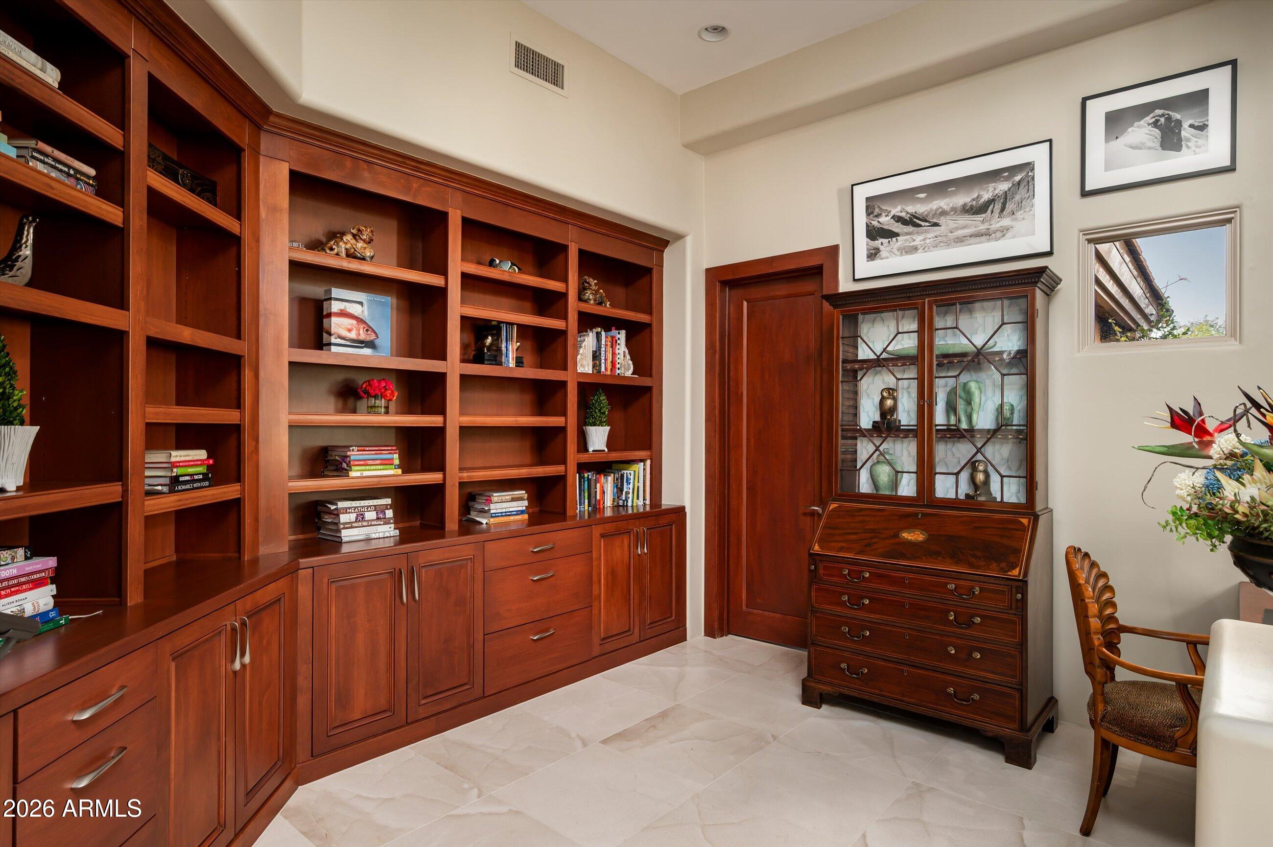 ESTANCIA - Residential