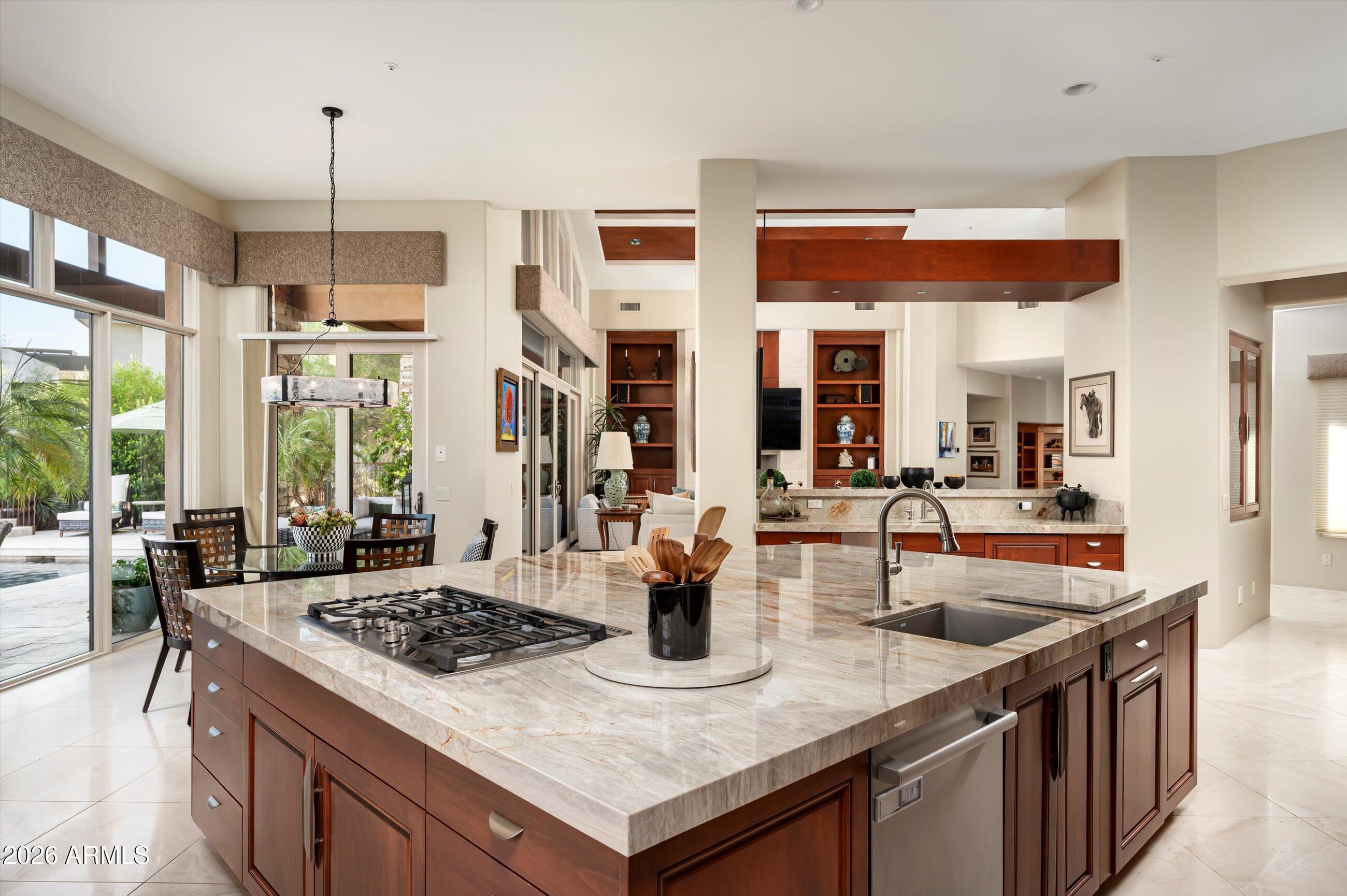 ESTANCIA - Residential