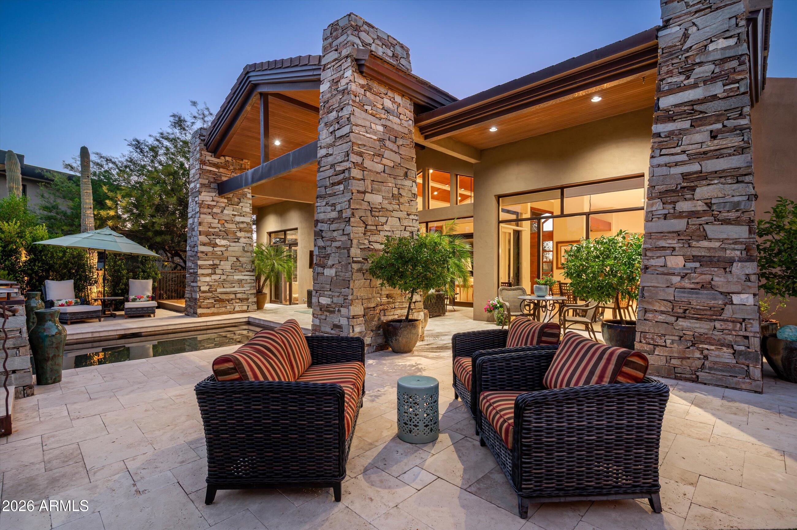 ESTANCIA - Residential