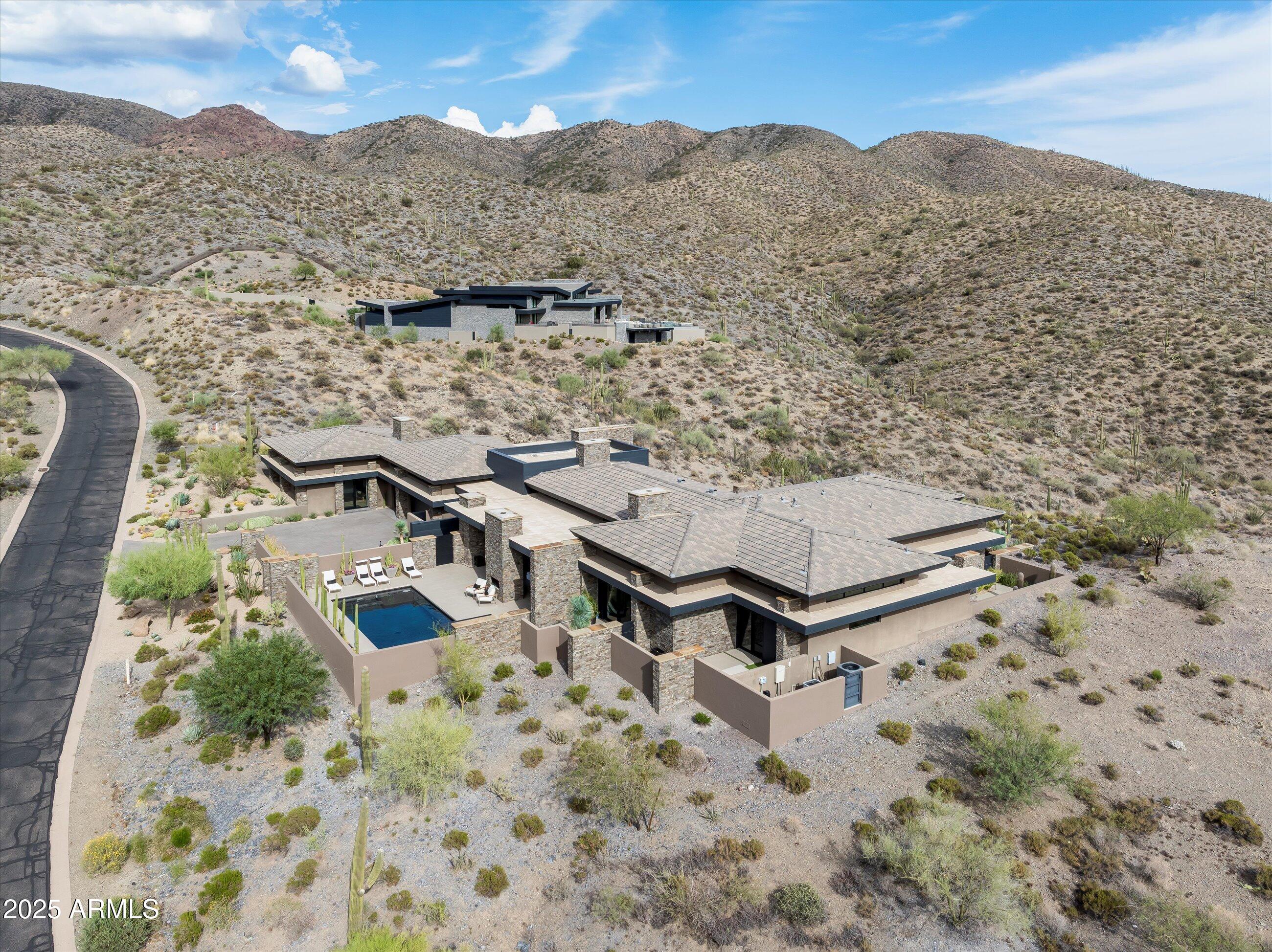 DESERT MOUNTAIN - Residential