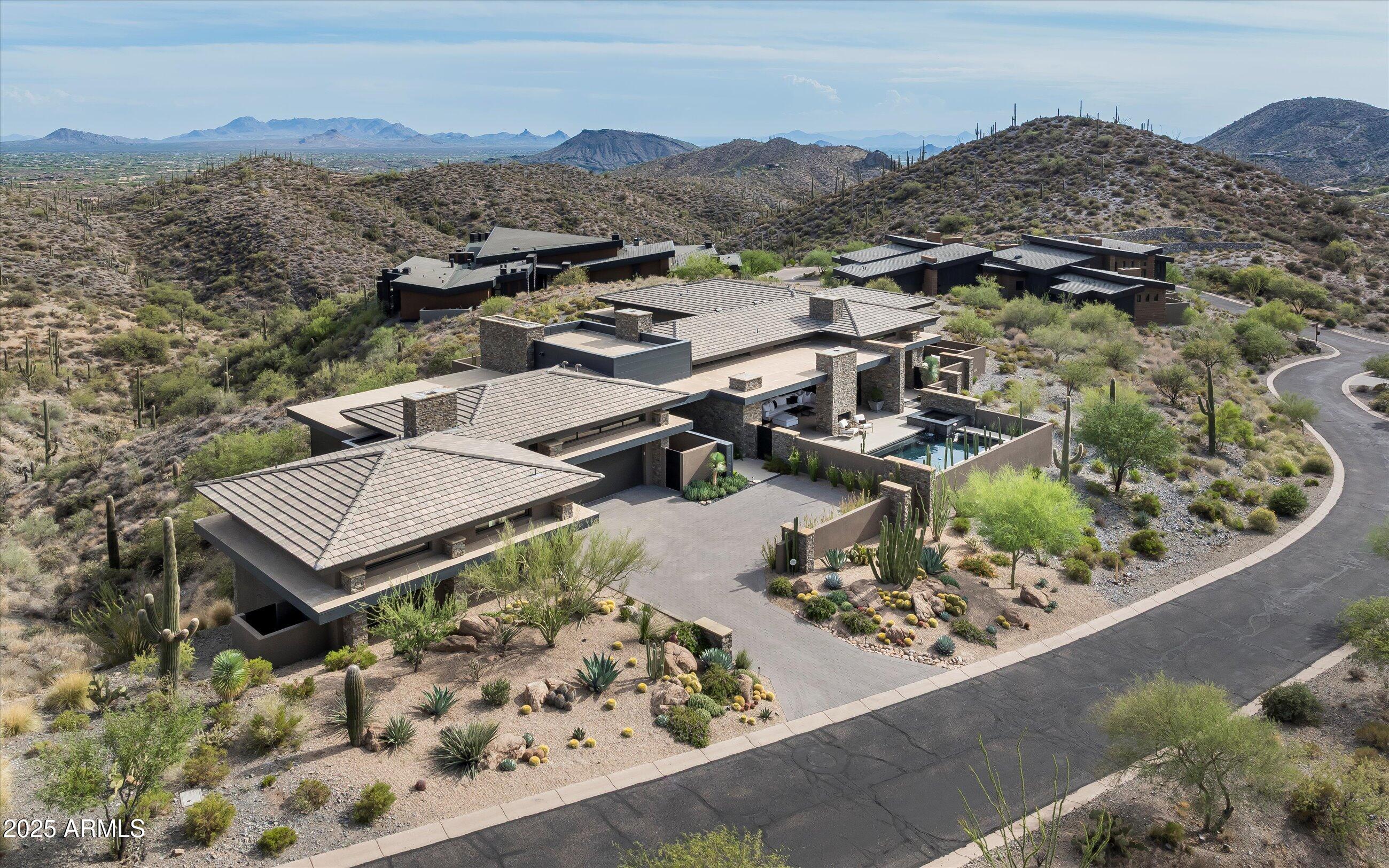 DESERT MOUNTAIN - Residential