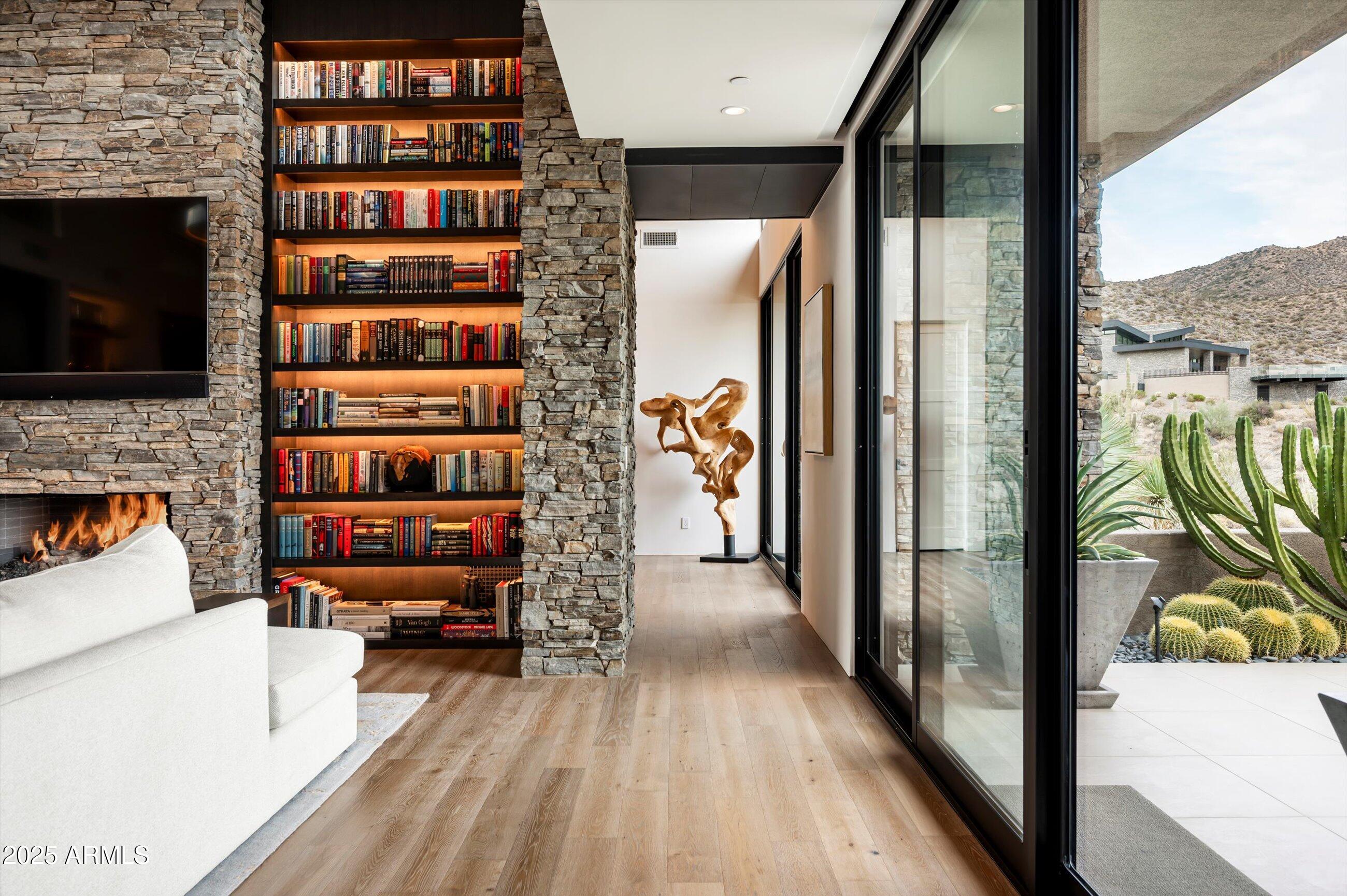 DESERT MOUNTAIN - Residential