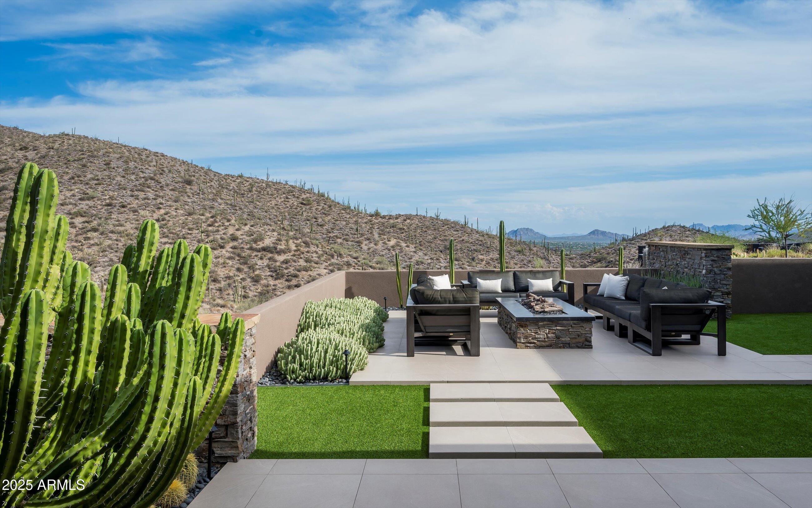 DESERT MOUNTAIN - Residential