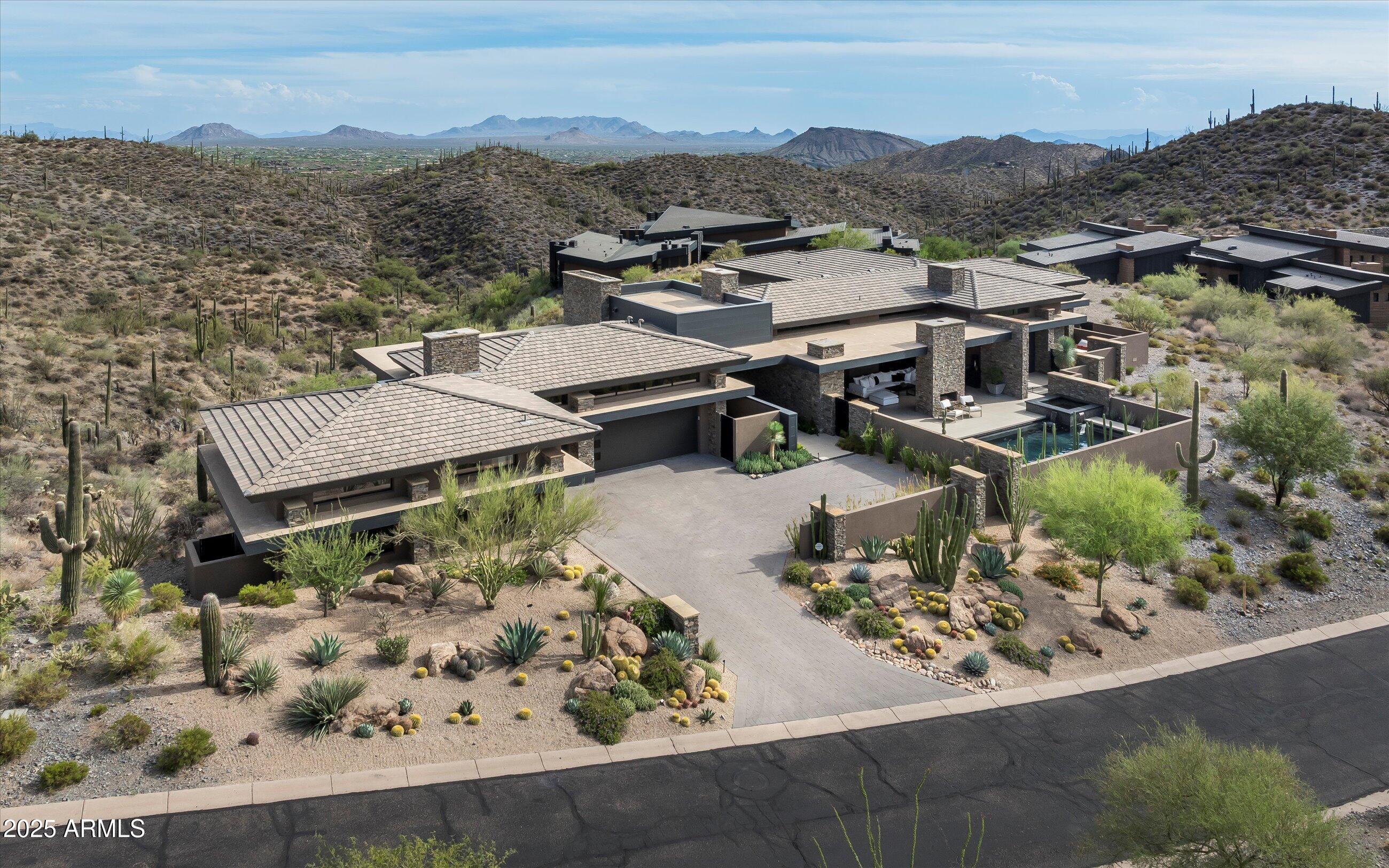 DESERT MOUNTAIN - Residential