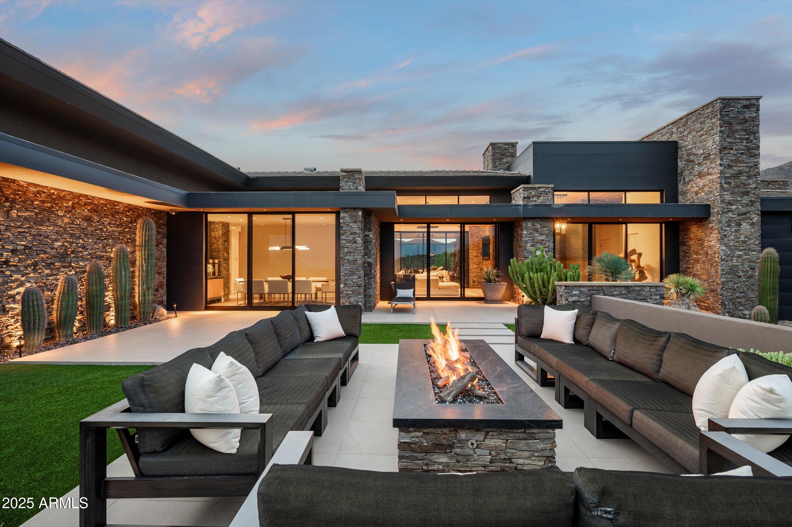 DESERT MOUNTAIN - Residential