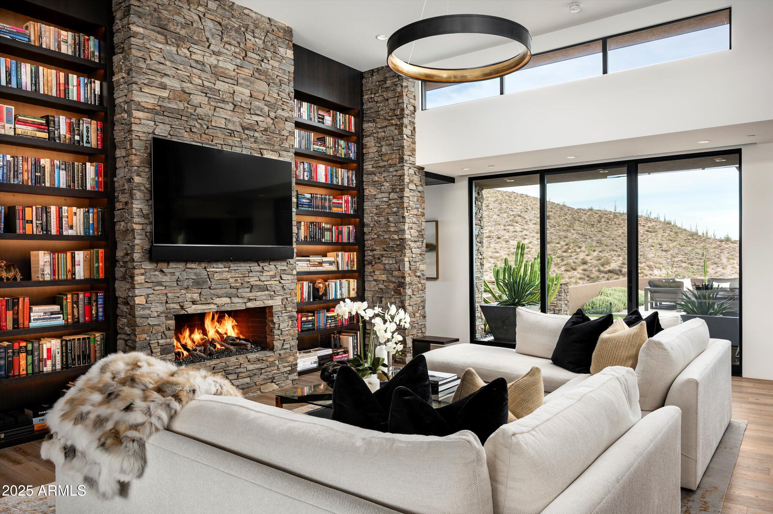 DESERT MOUNTAIN - Residential