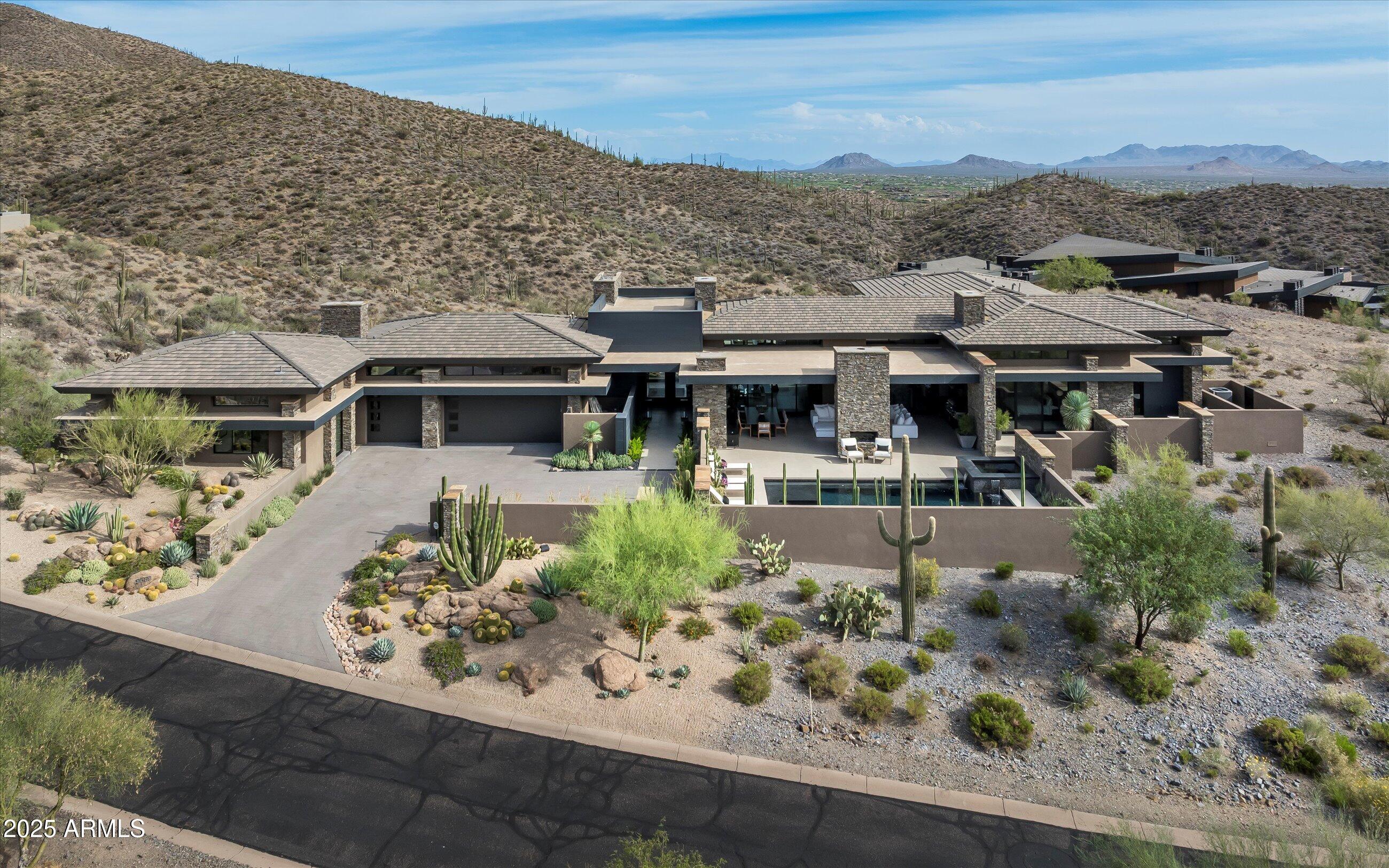 DESERT MOUNTAIN - Residential