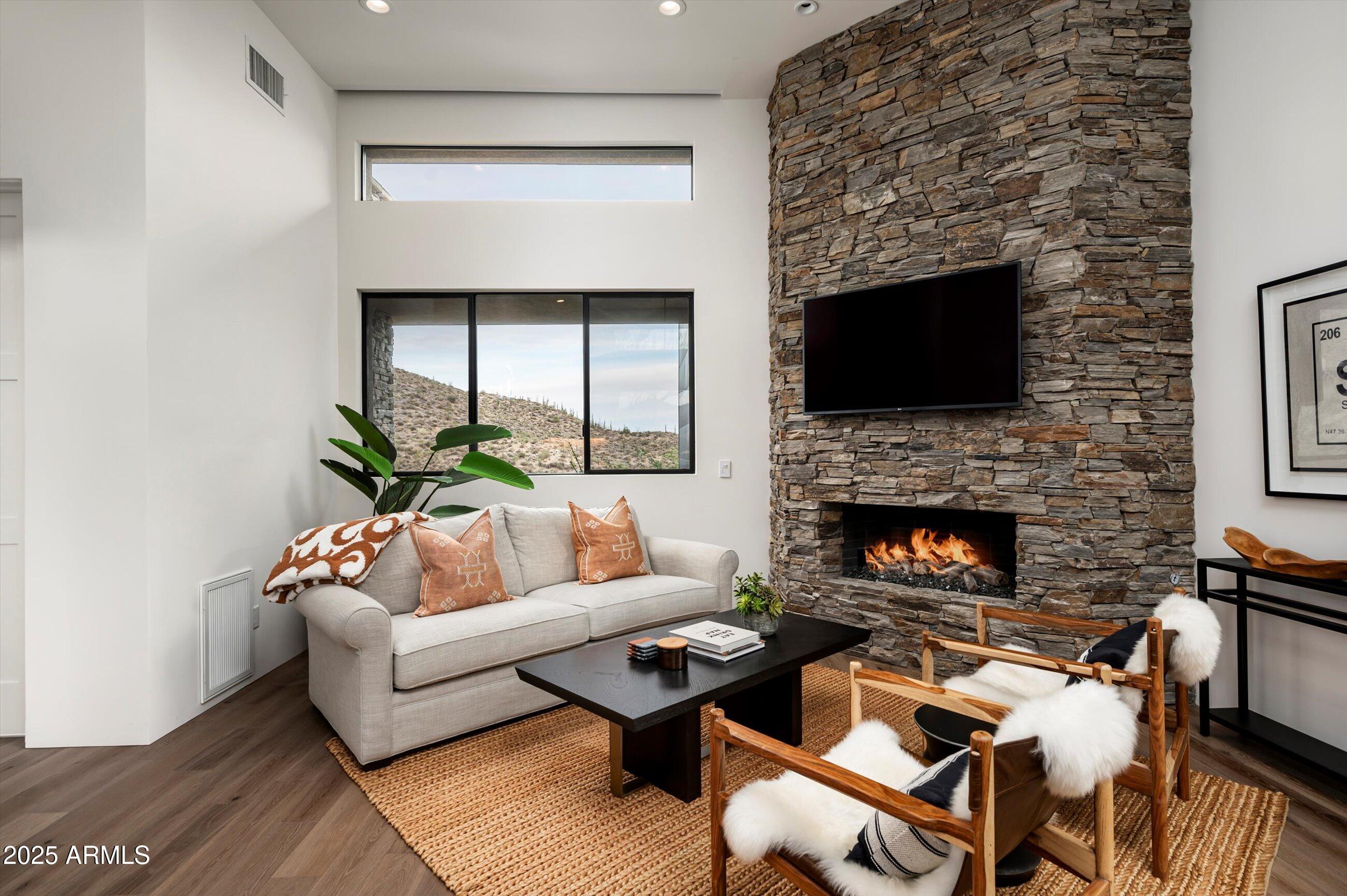 DESERT MOUNTAIN - Residential