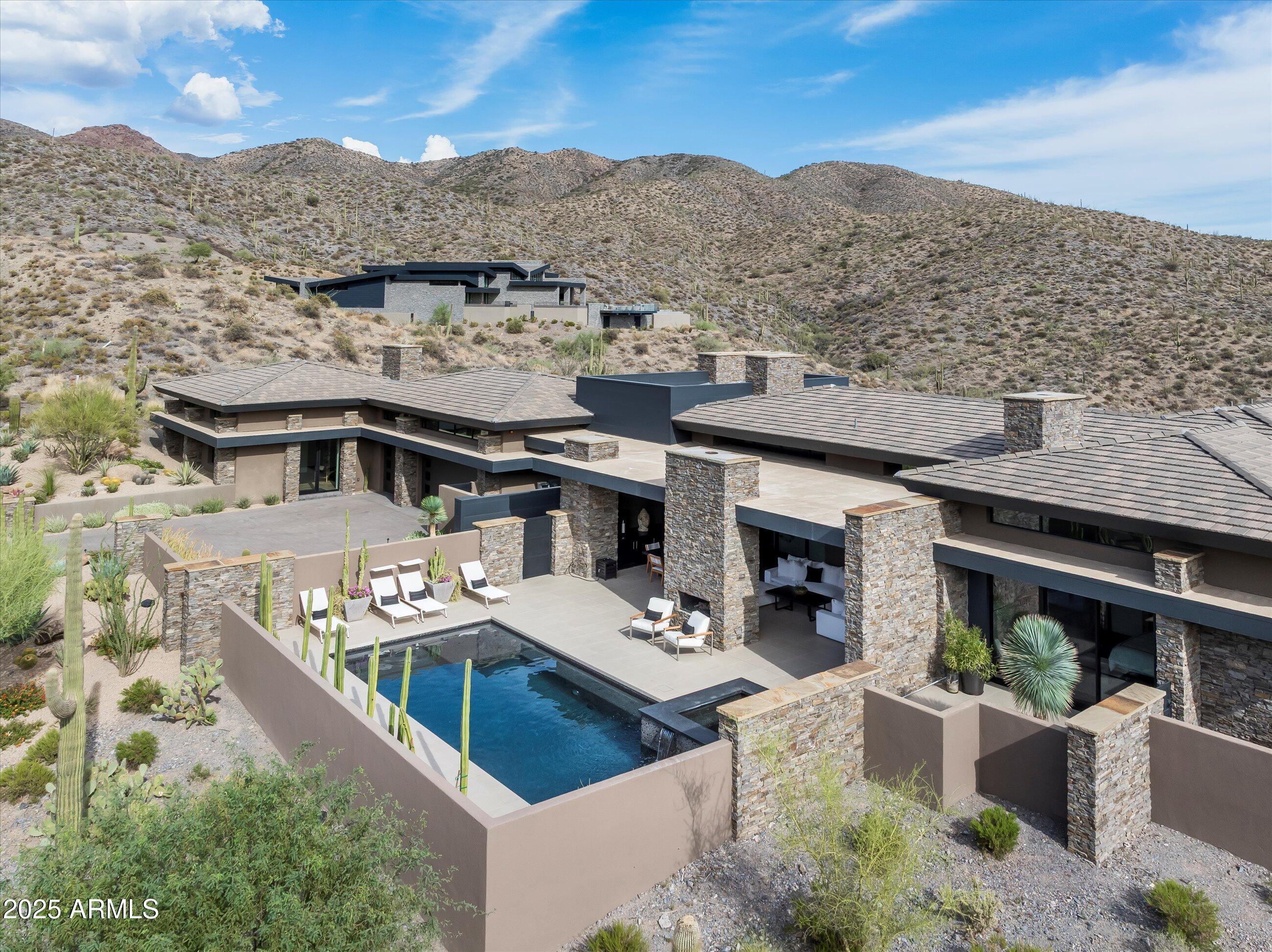 DESERT MOUNTAIN - Residential