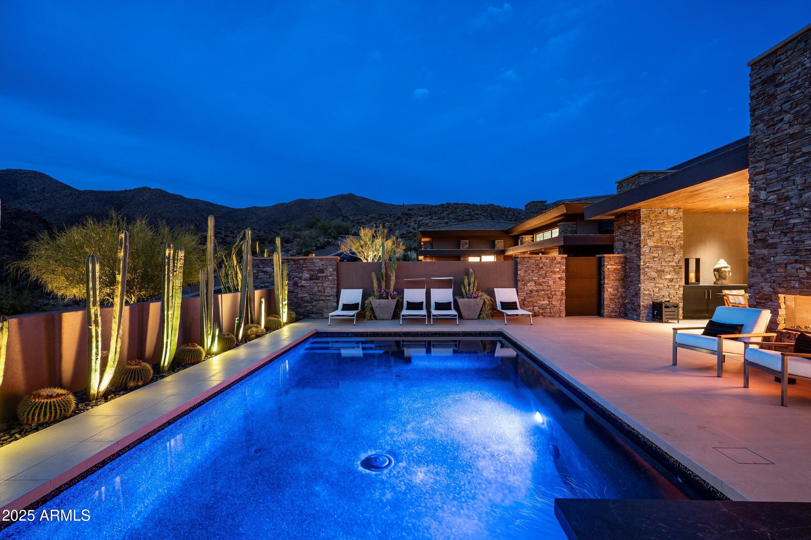 DESERT MOUNTAIN - Residential