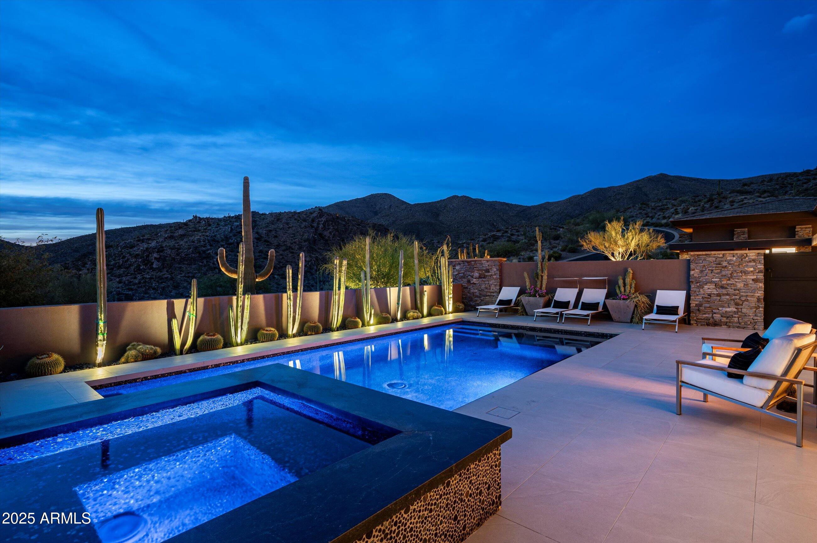 DESERT MOUNTAIN - Residential