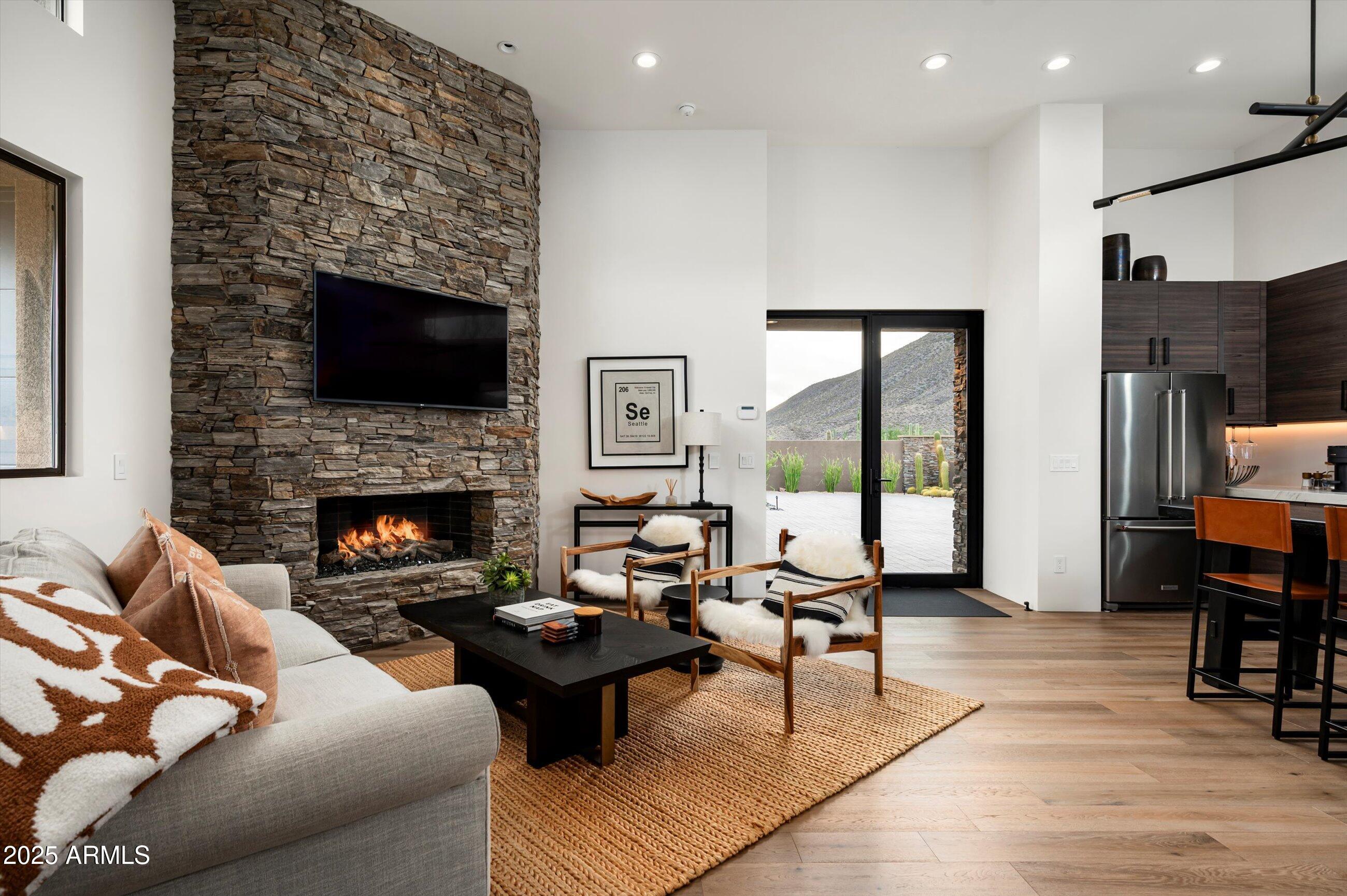 DESERT MOUNTAIN - Residential