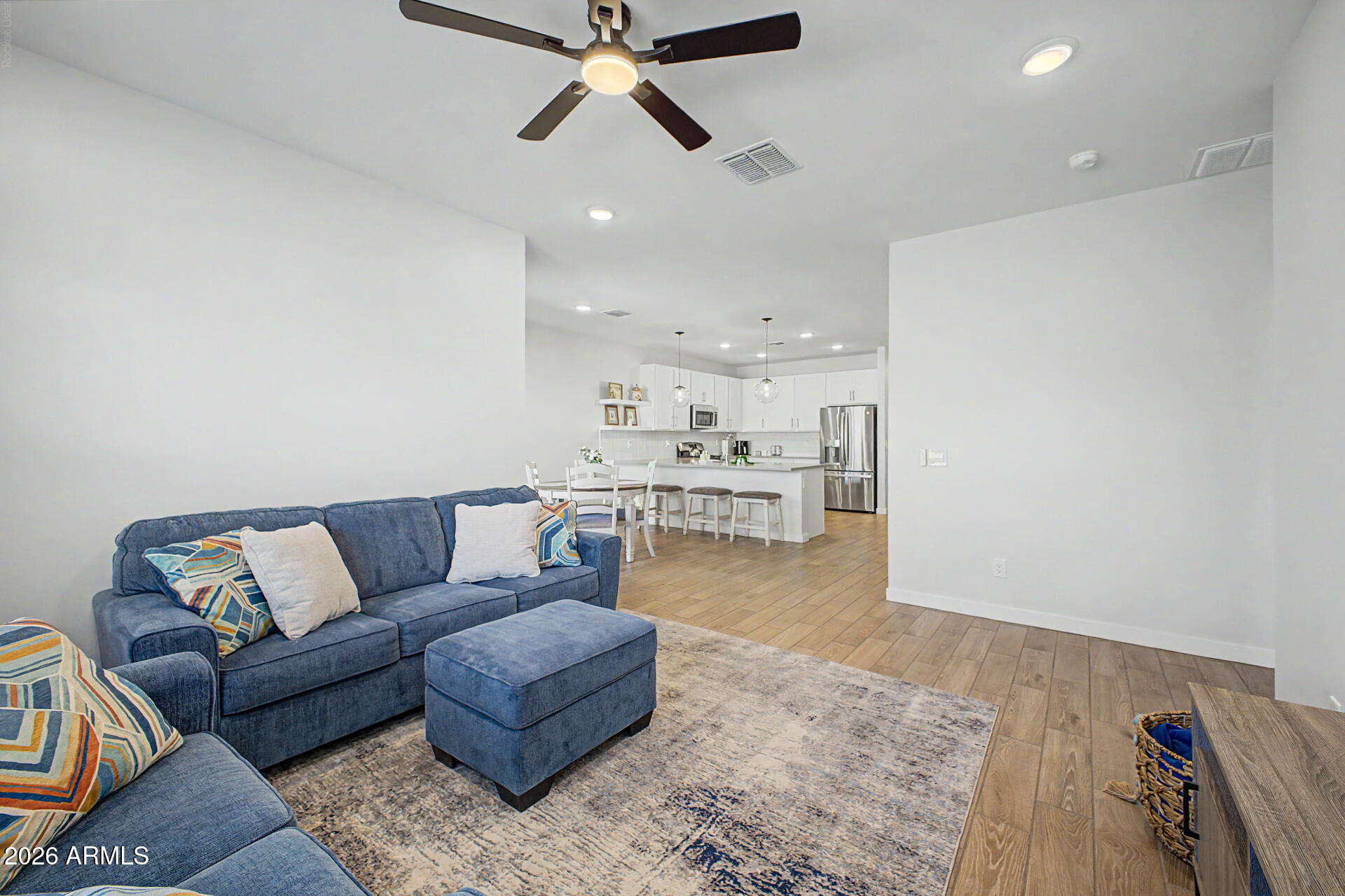 LAVEEN SPRINGS - Residential