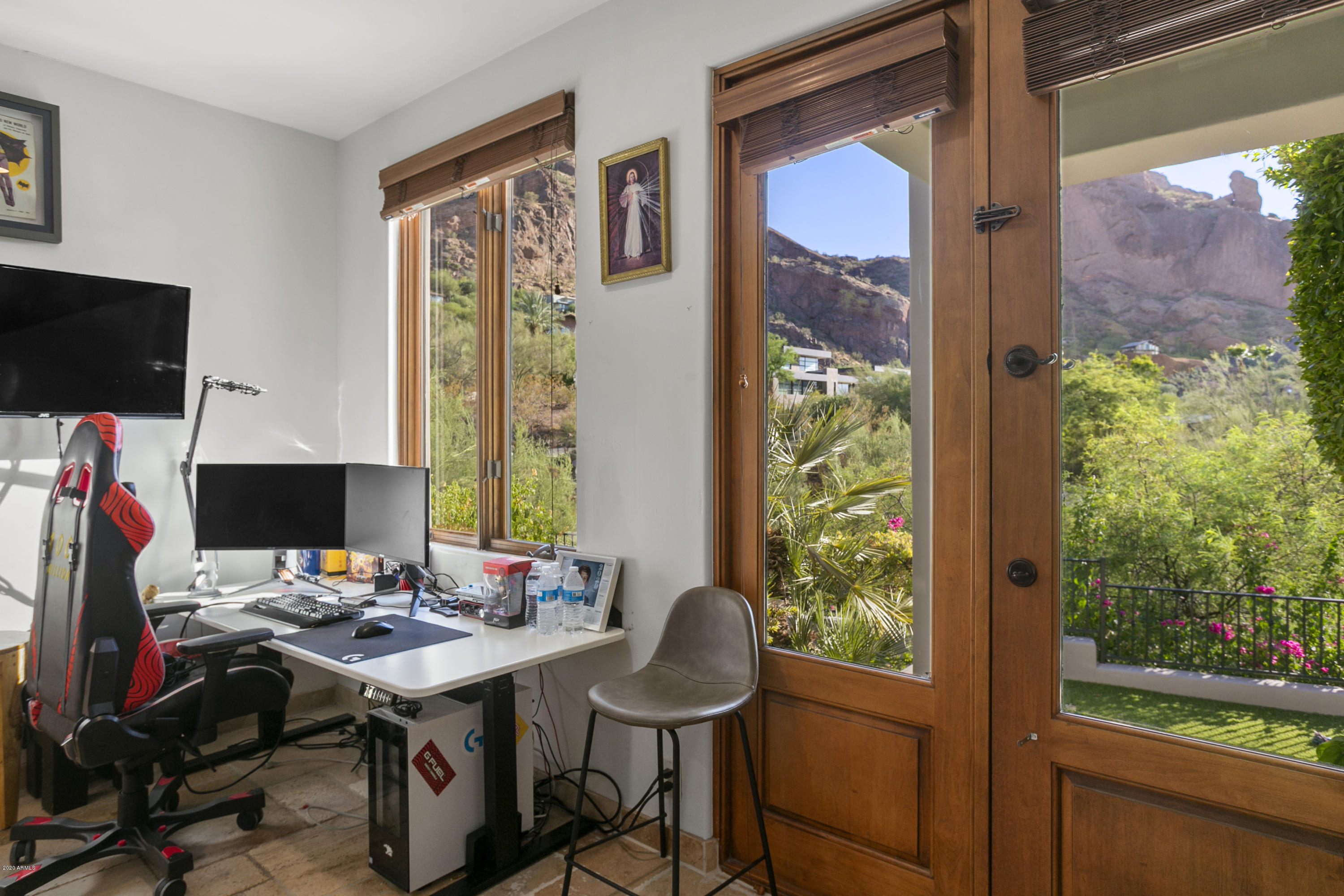 Stone Canyon - Residential