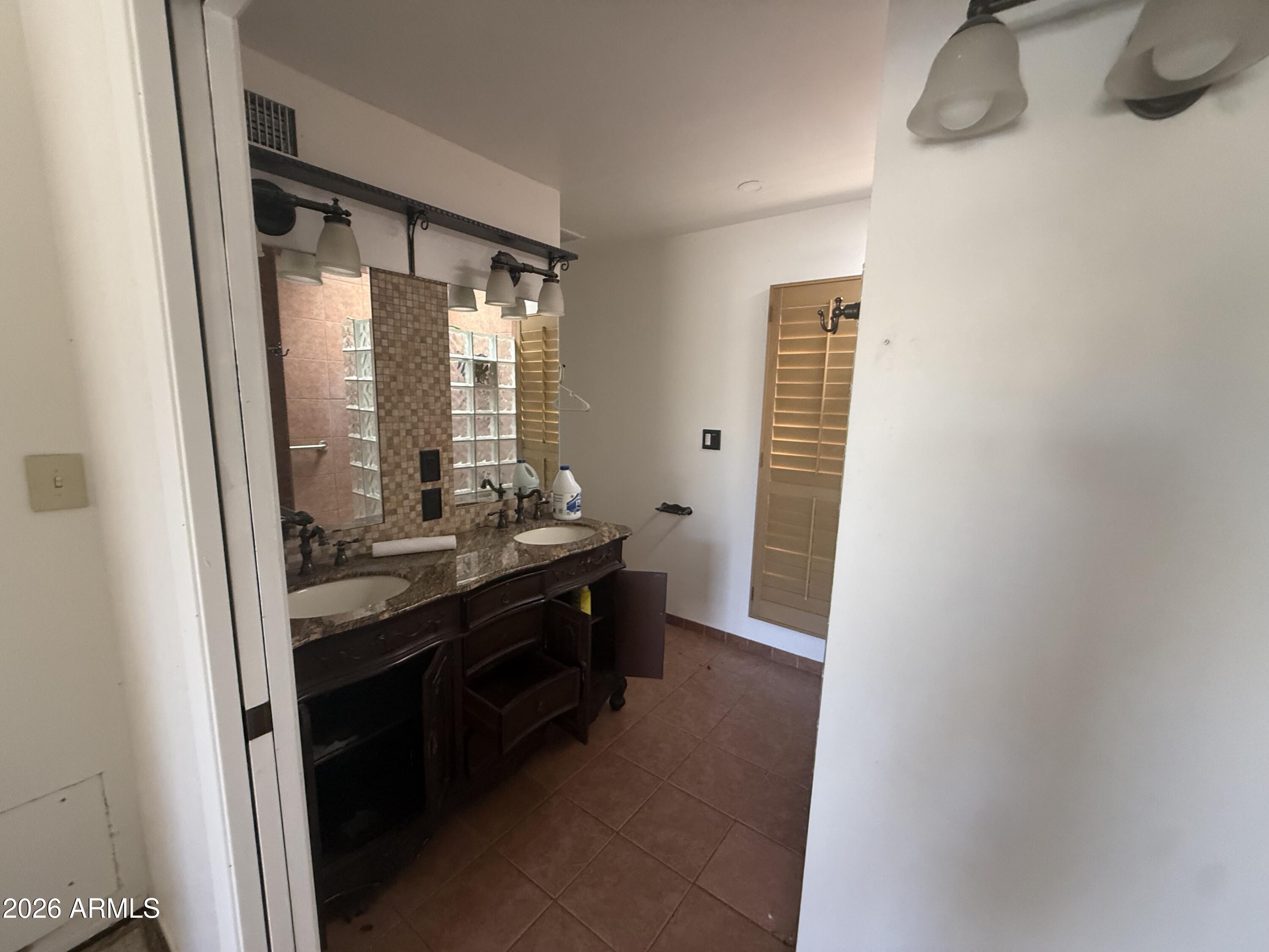 TIERRA PALMAS - Residential