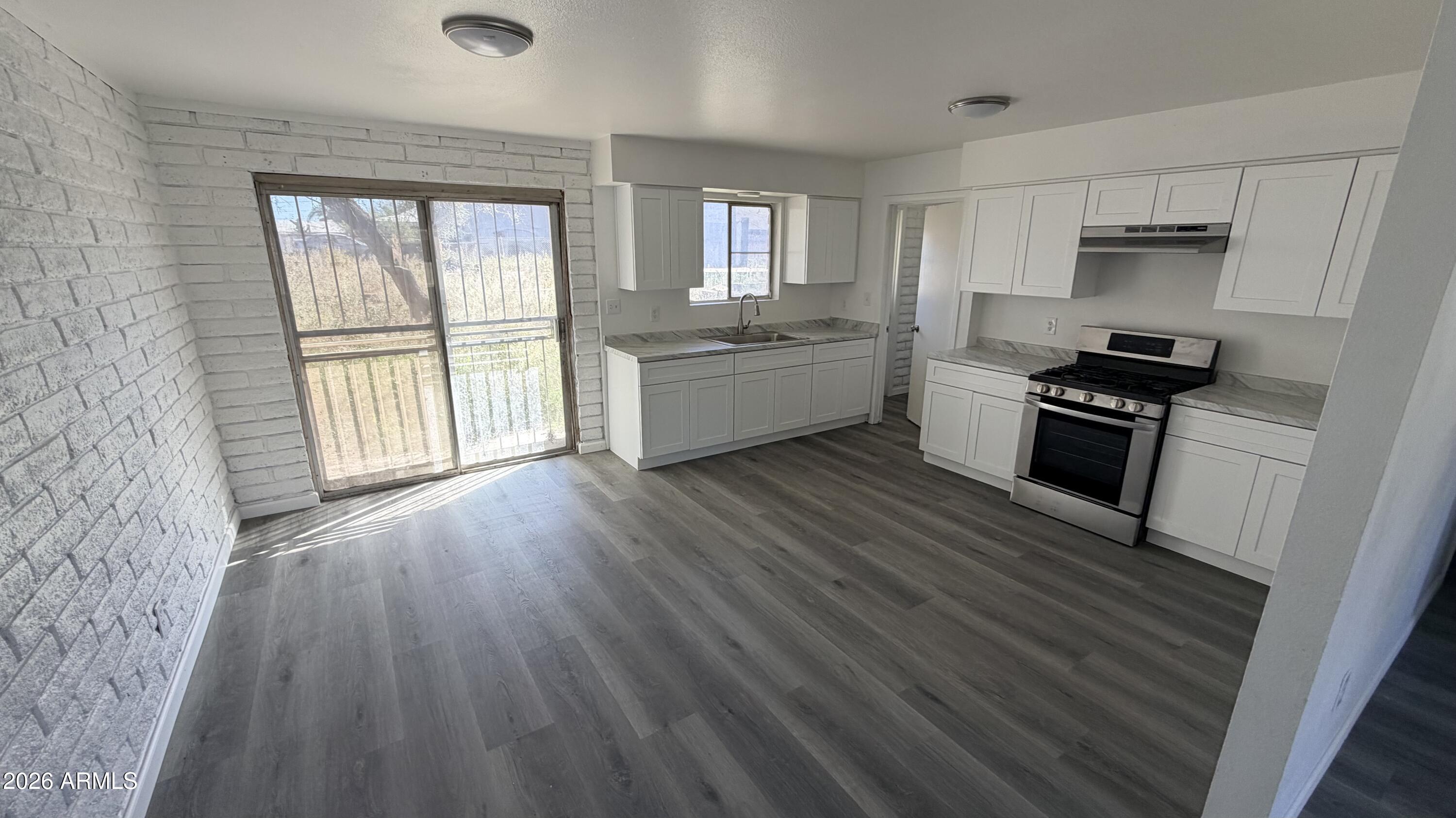 WINKELMAN TOWNSITE - Residential