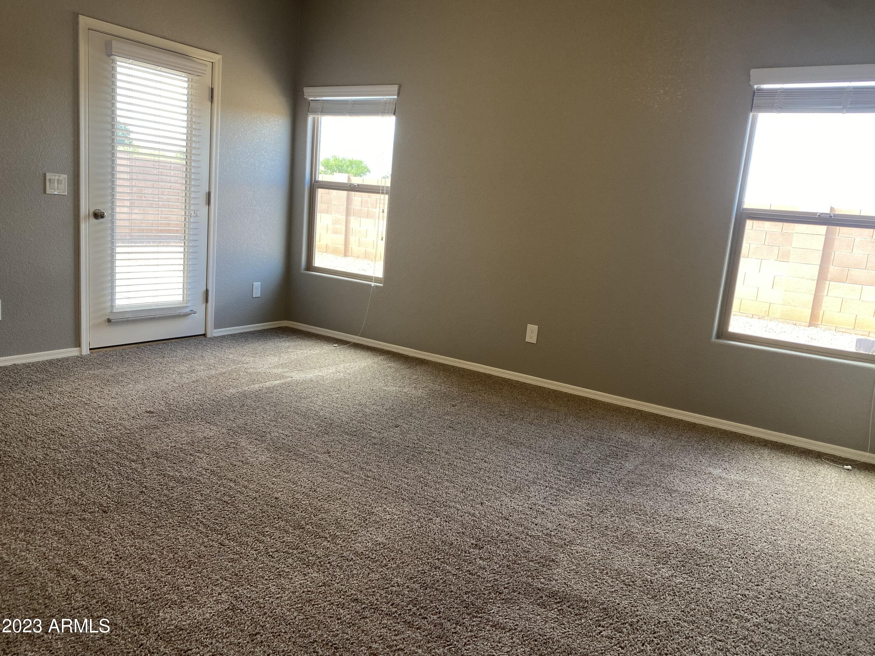 RETREAT PHASE 1 - Residential Lease