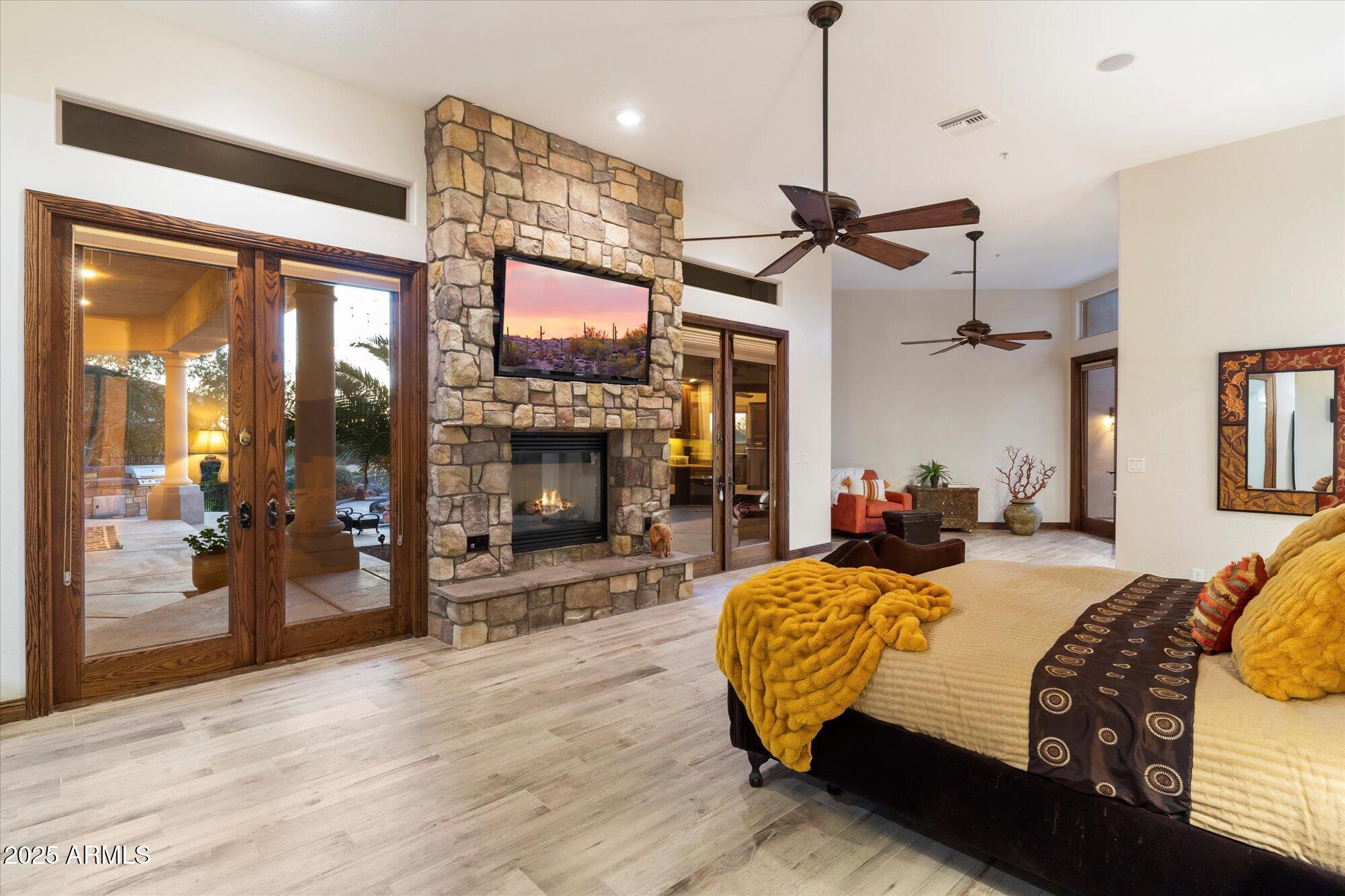 DIXON PLACE - Residential