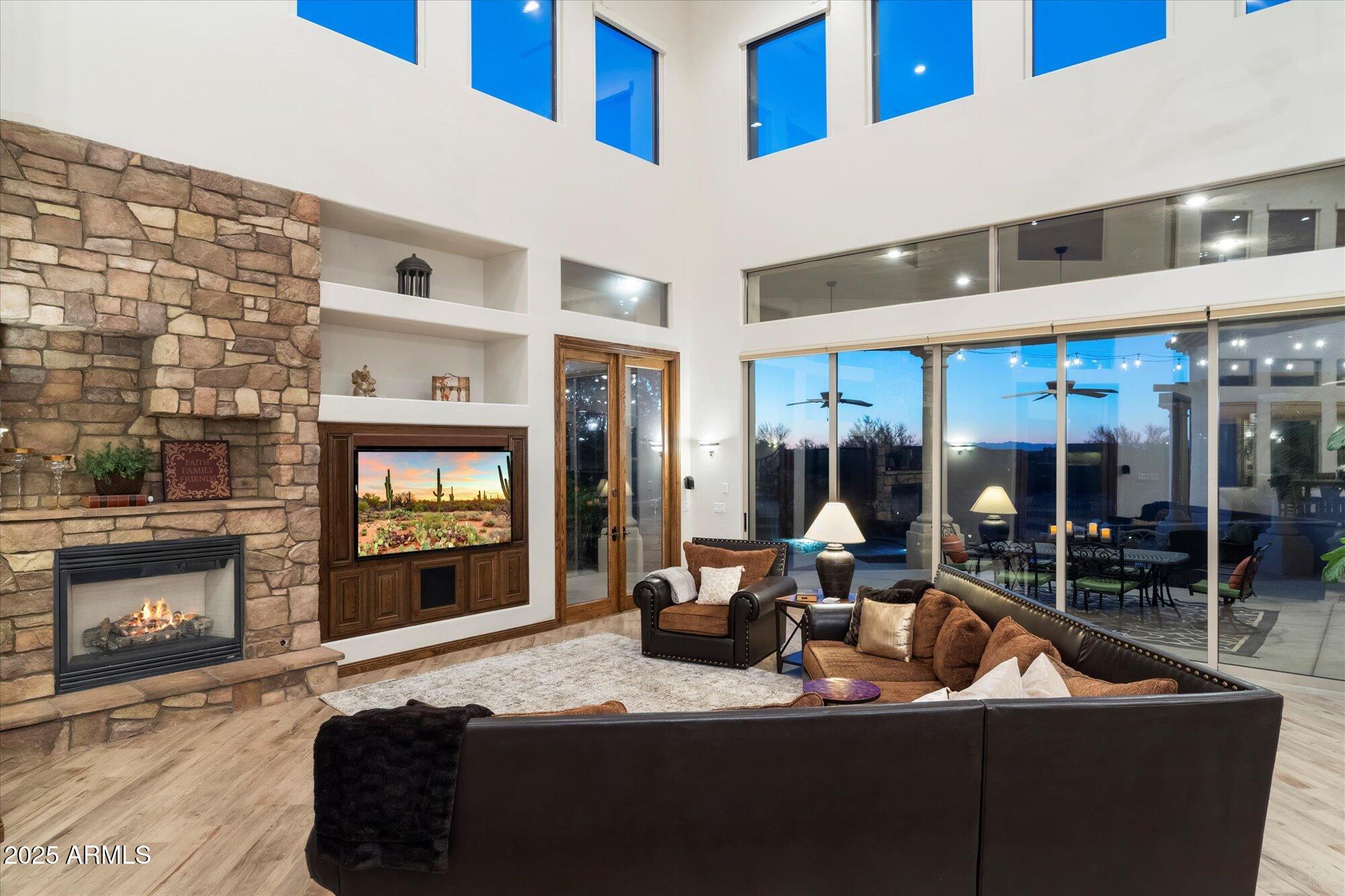 DIXON PLACE - Residential