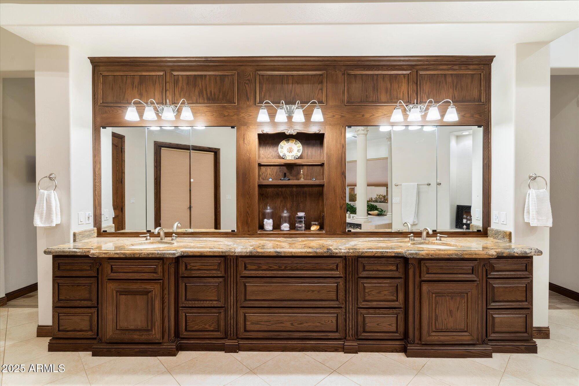 DIXON PLACE - Residential