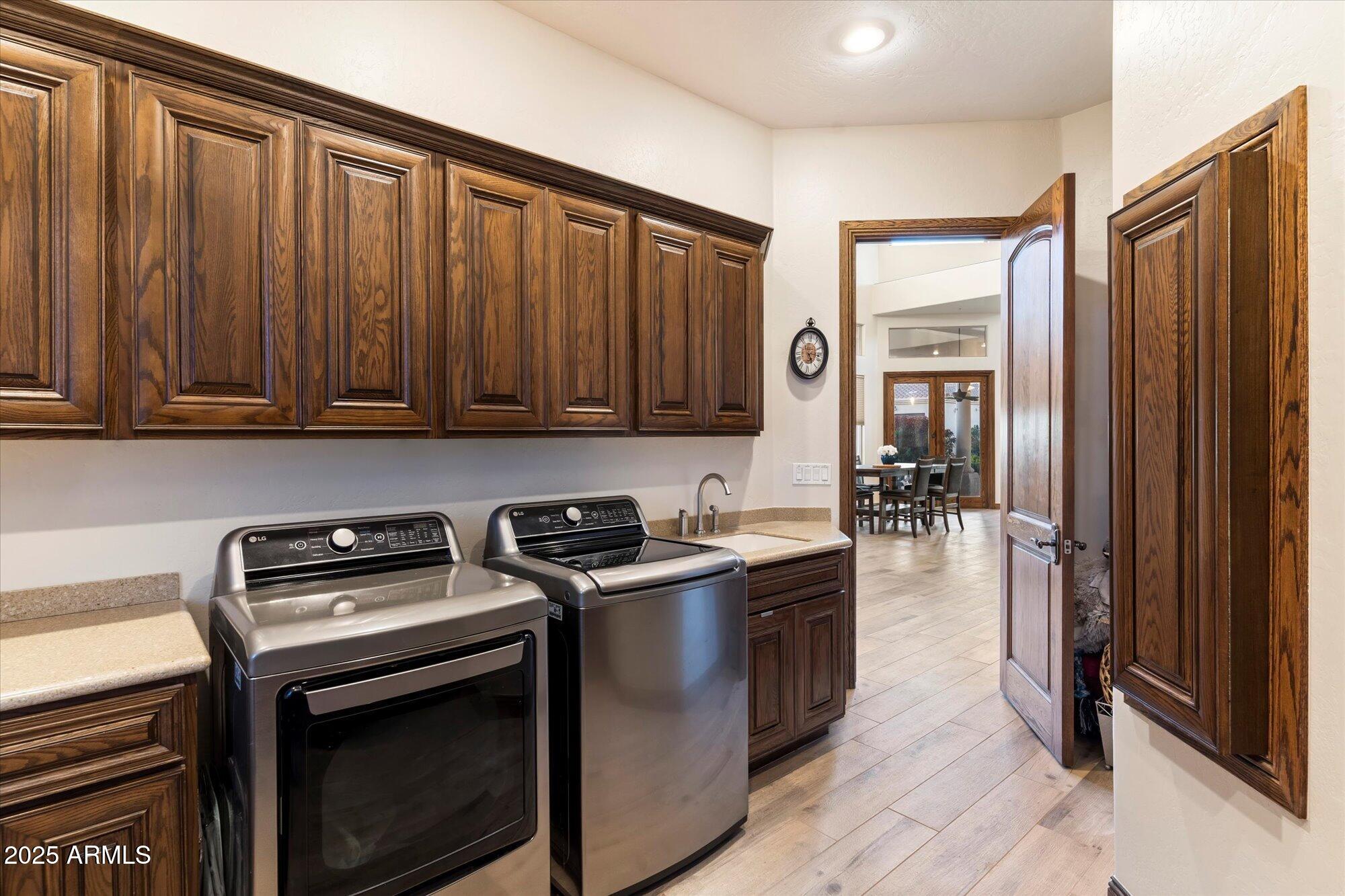 DIXON PLACE - Residential