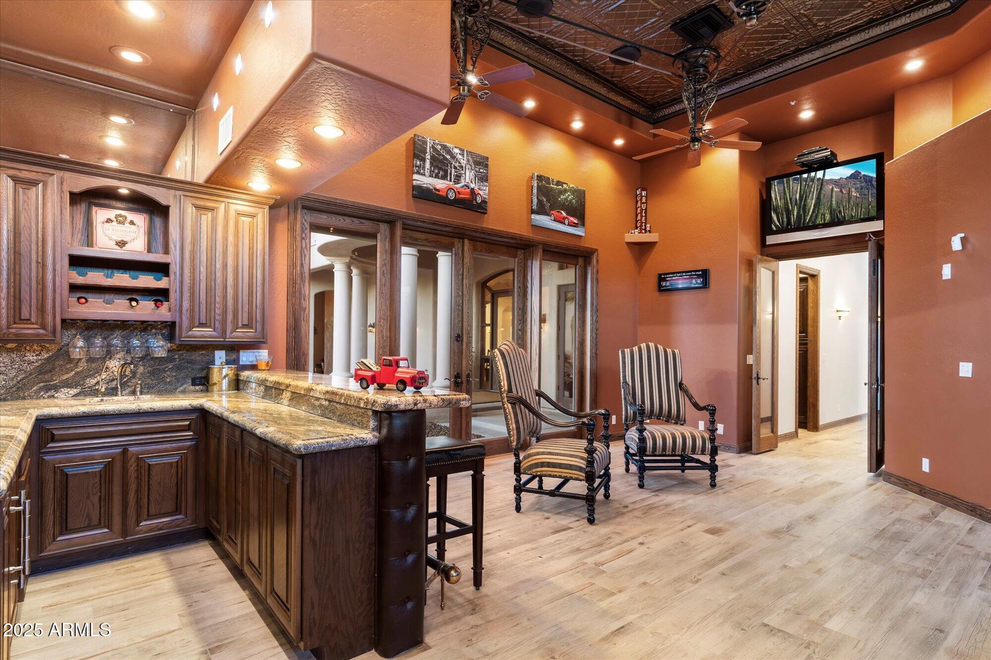DIXON PLACE - Residential