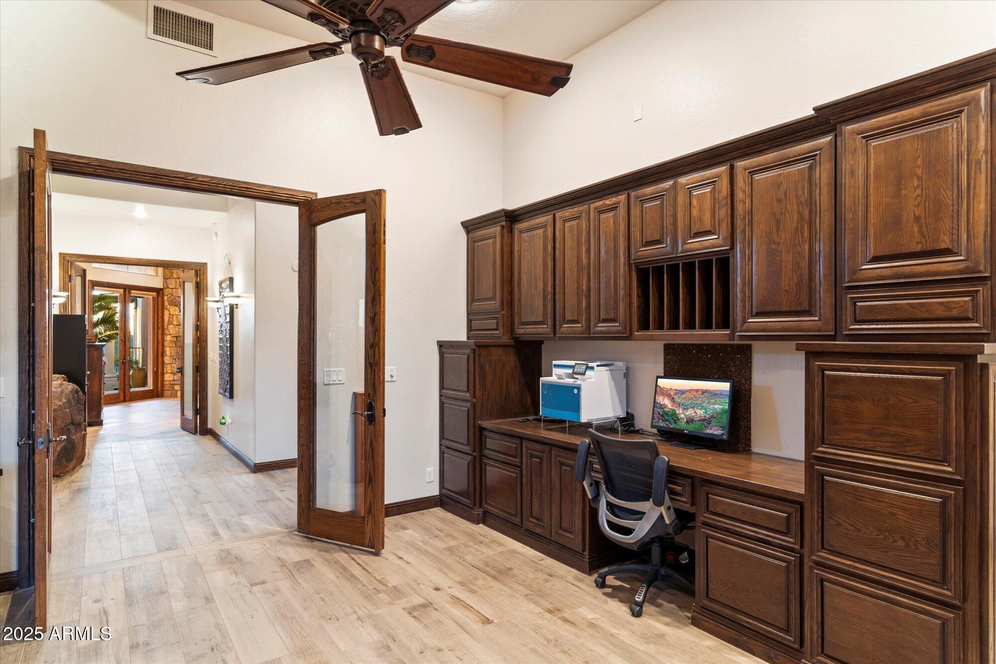 DIXON PLACE - Residential