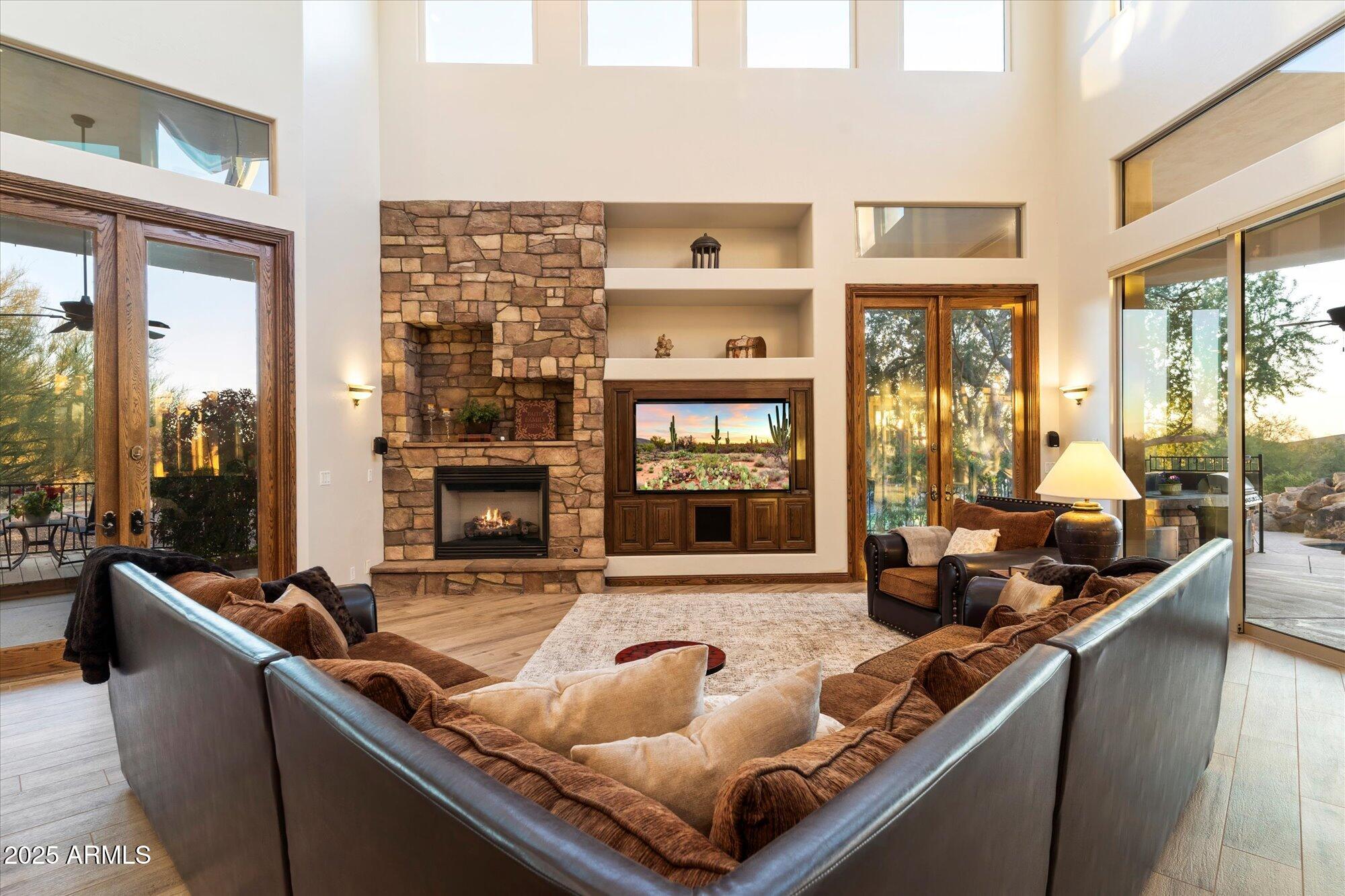 DIXON PLACE - Residential