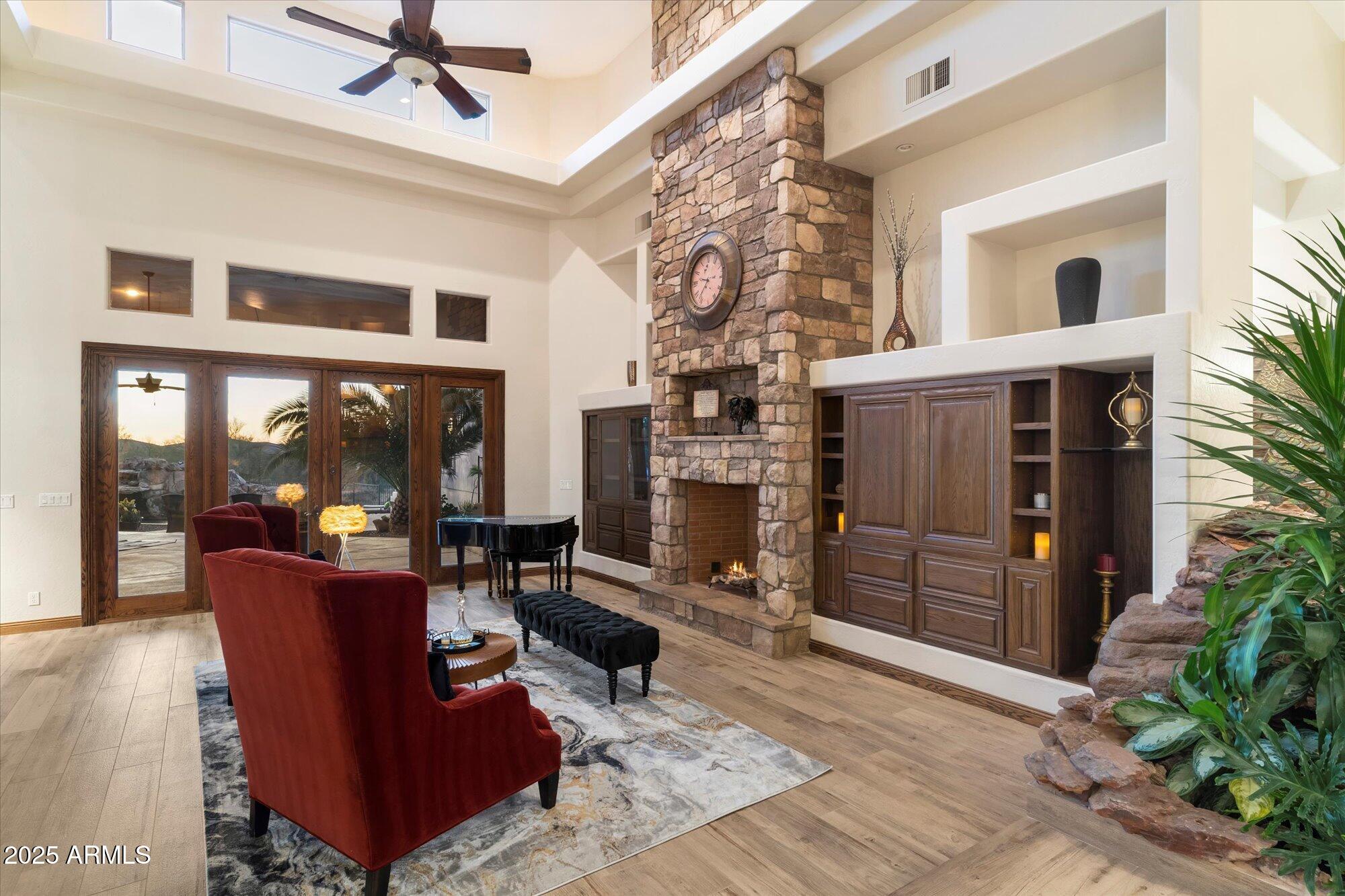 DIXON PLACE - Residential