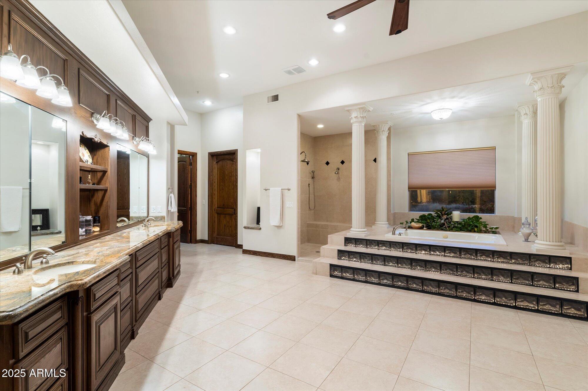 DIXON PLACE - Residential