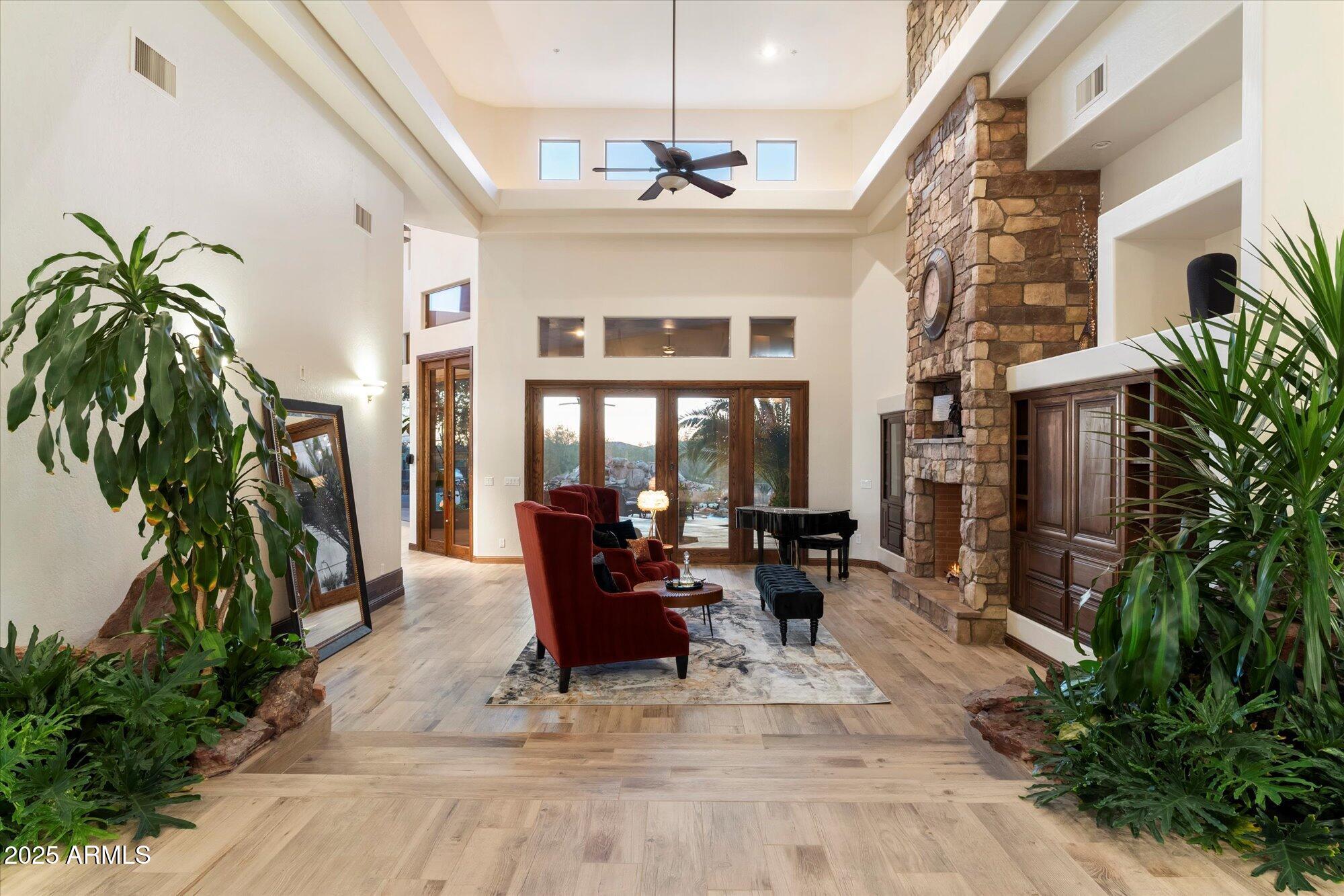 DIXON PLACE - Residential