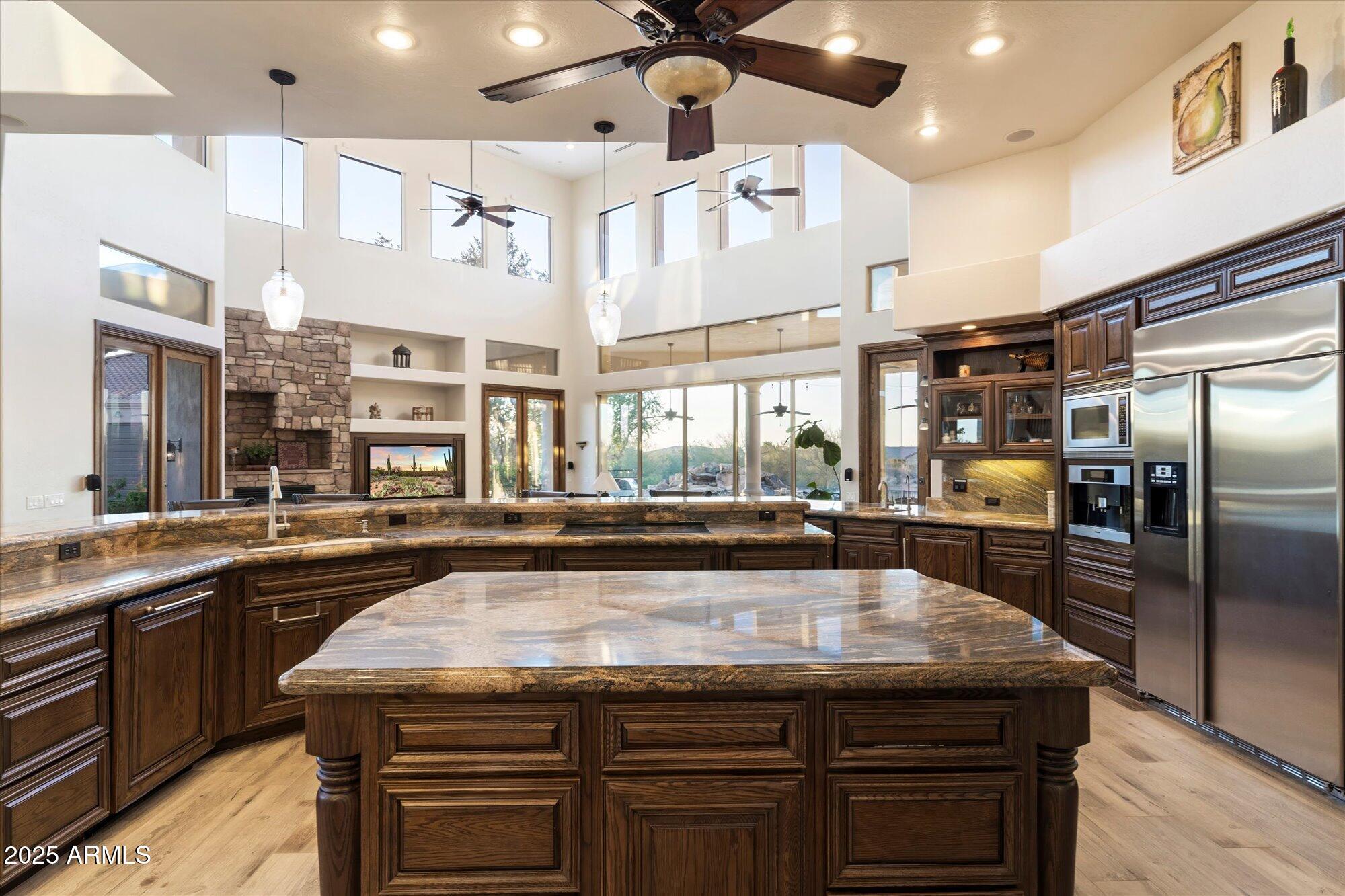 DIXON PLACE - Residential