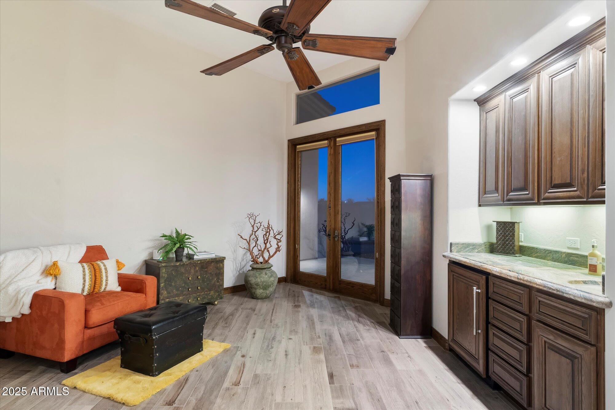 DIXON PLACE - Residential