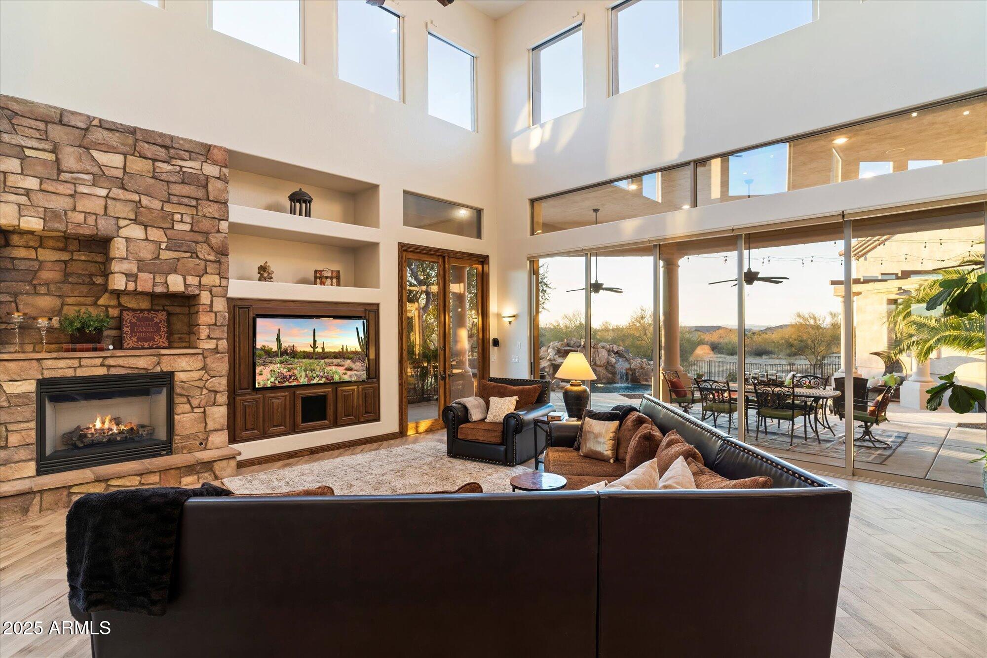 DIXON PLACE - Residential