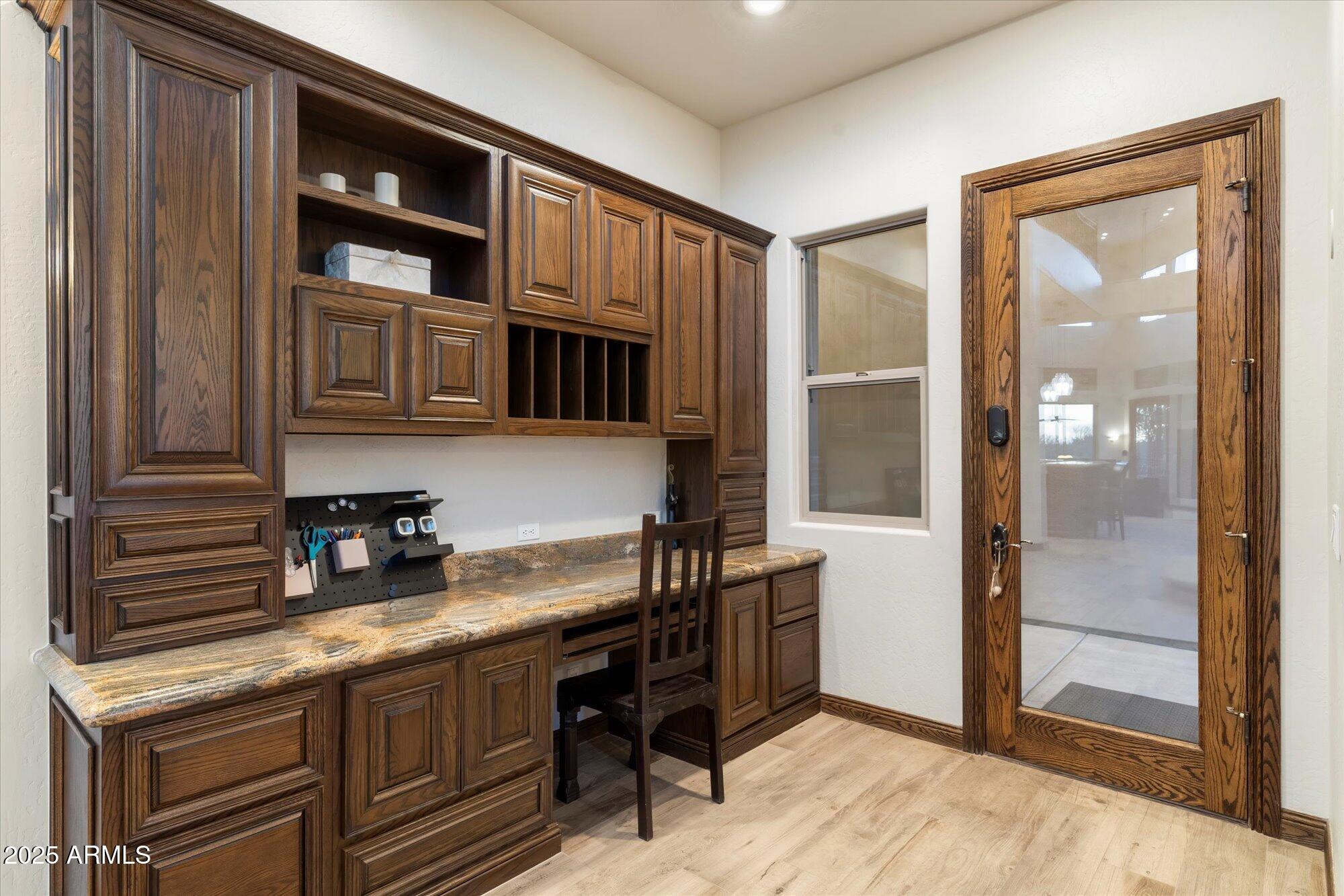 DIXON PLACE - Residential