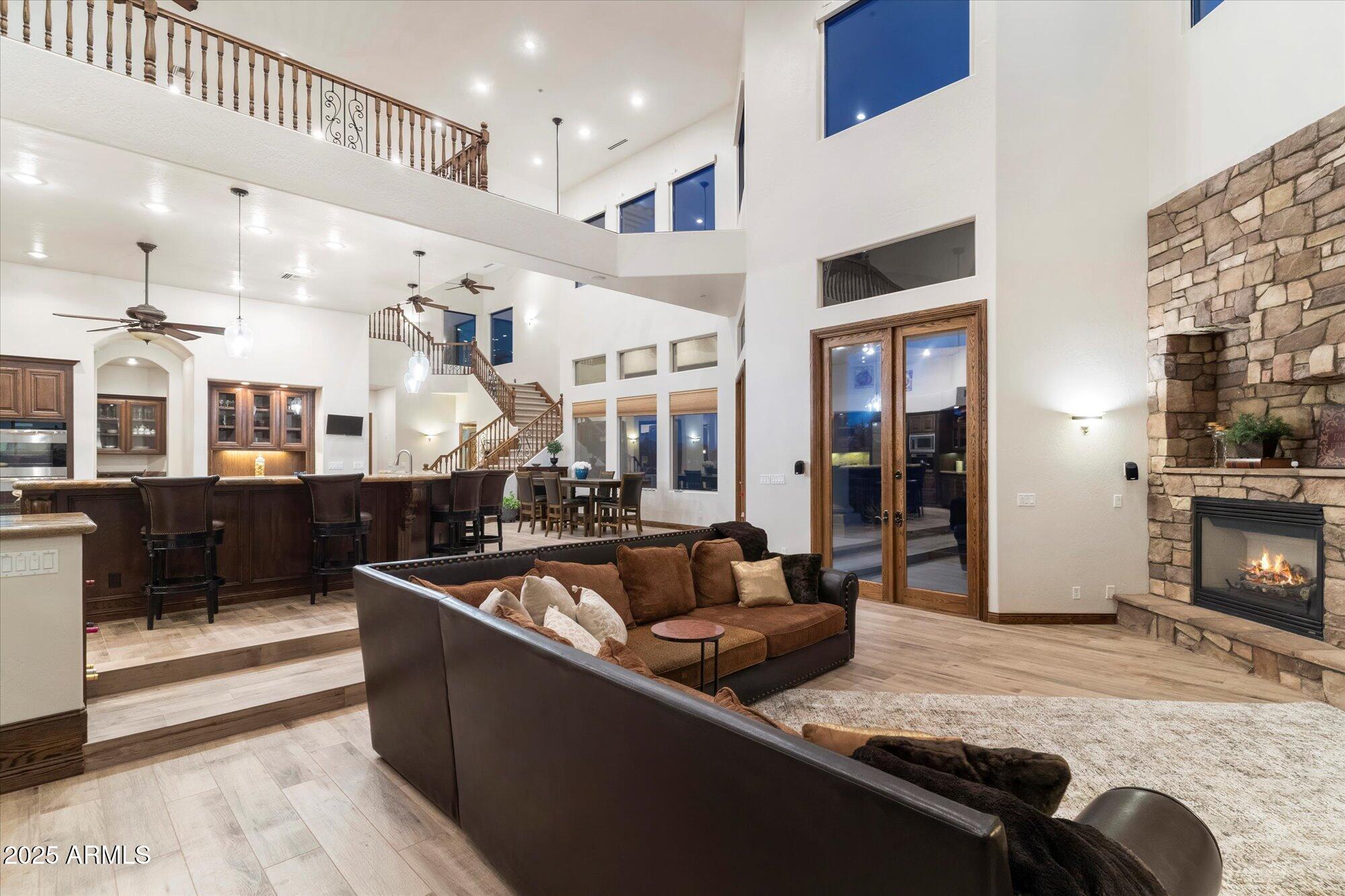 DIXON PLACE - Residential