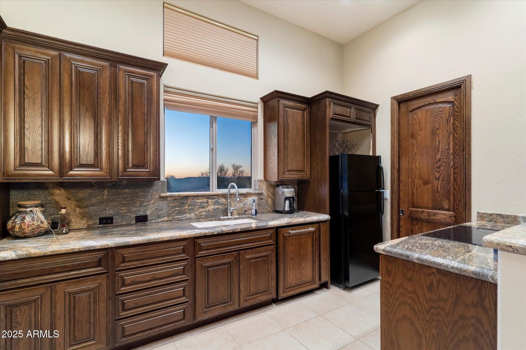 DIXON PLACE - Residential