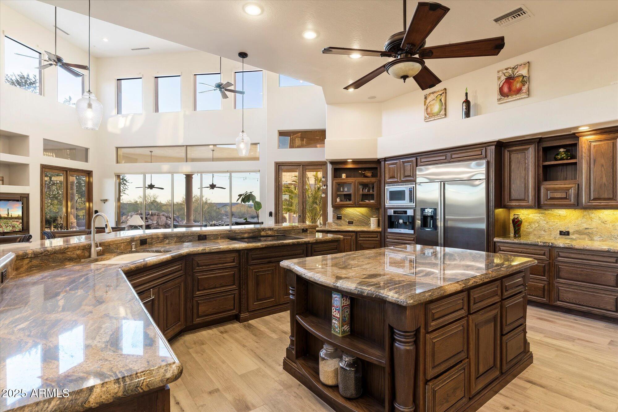 DIXON PLACE - Residential