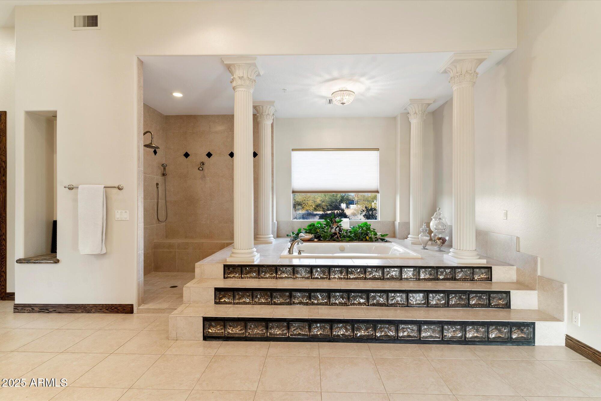 DIXON PLACE - Residential