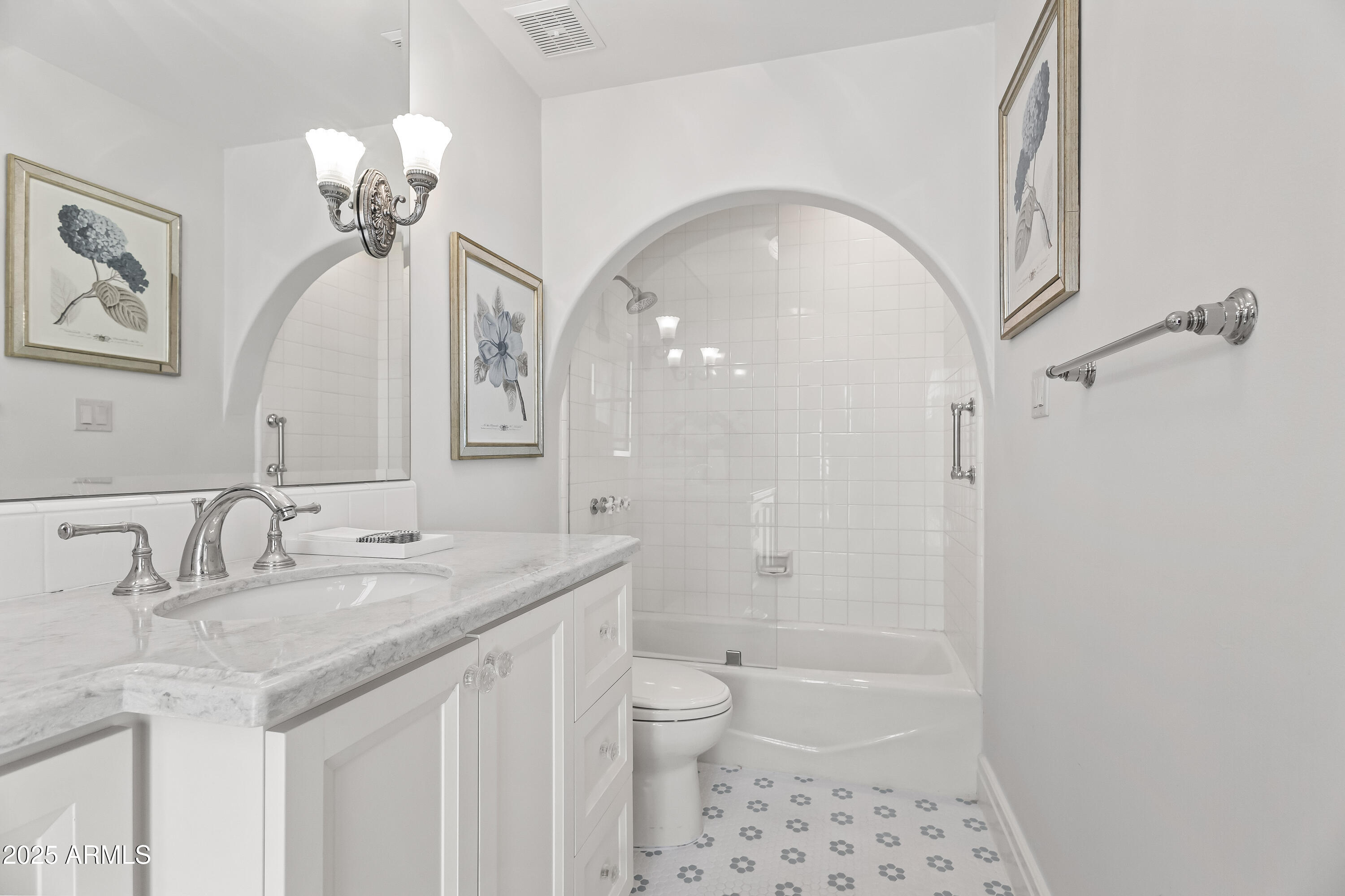 CAMELBACK COUNTRY ESTATES UNIT 4 - Residential