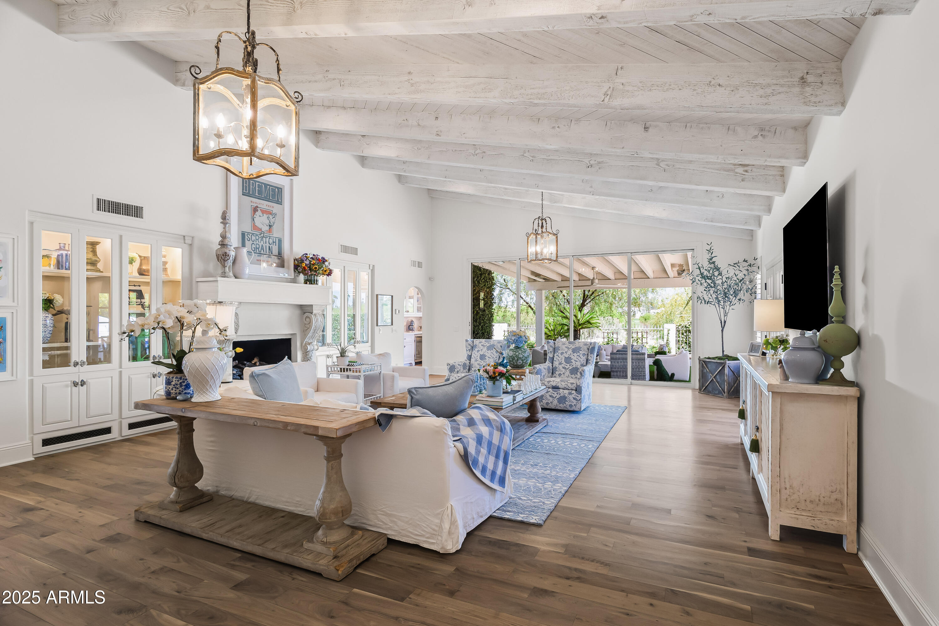 CAMELBACK COUNTRY ESTATES UNIT 4 - Residential