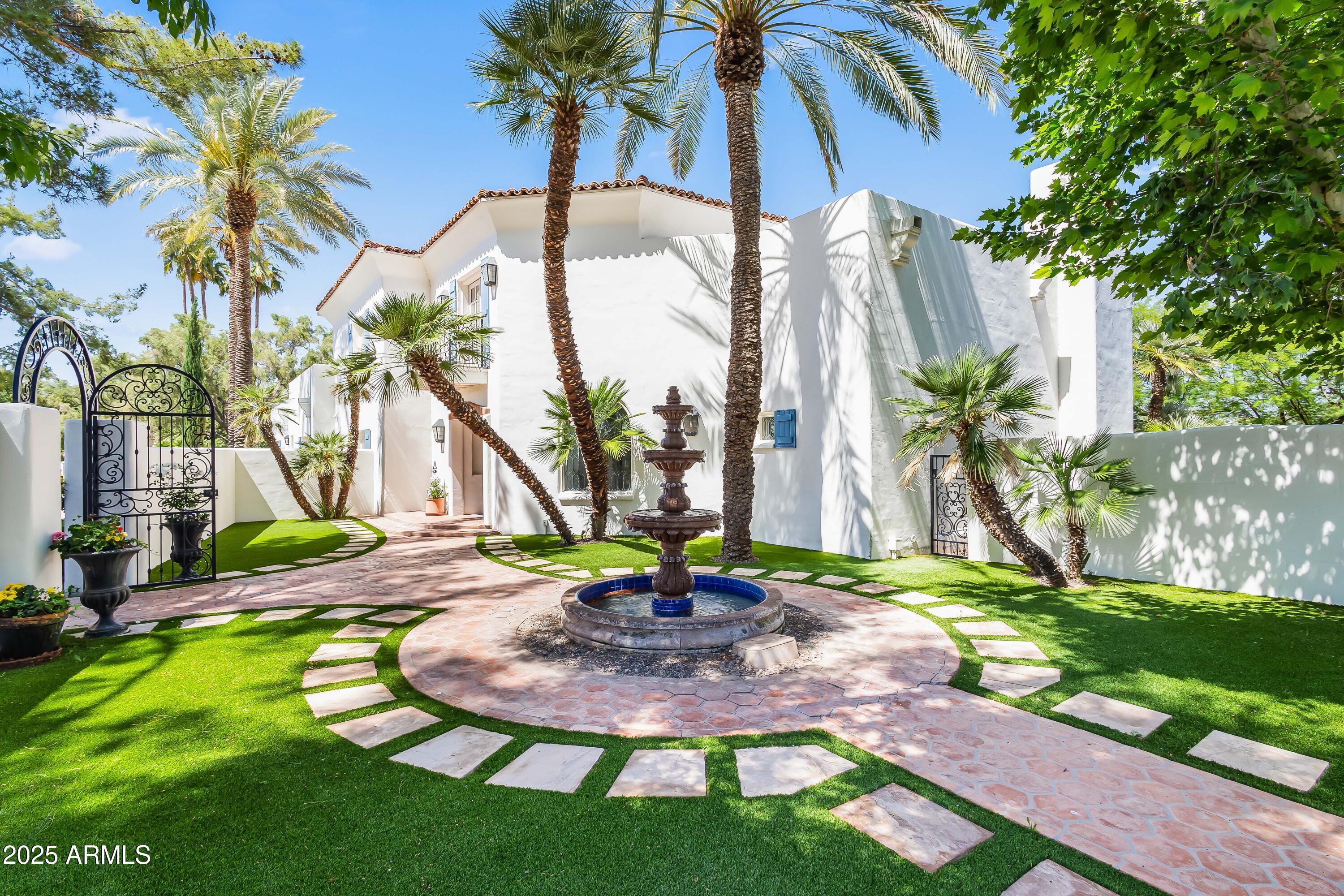 CAMELBACK COUNTRY ESTATES UNIT 4 - Residential