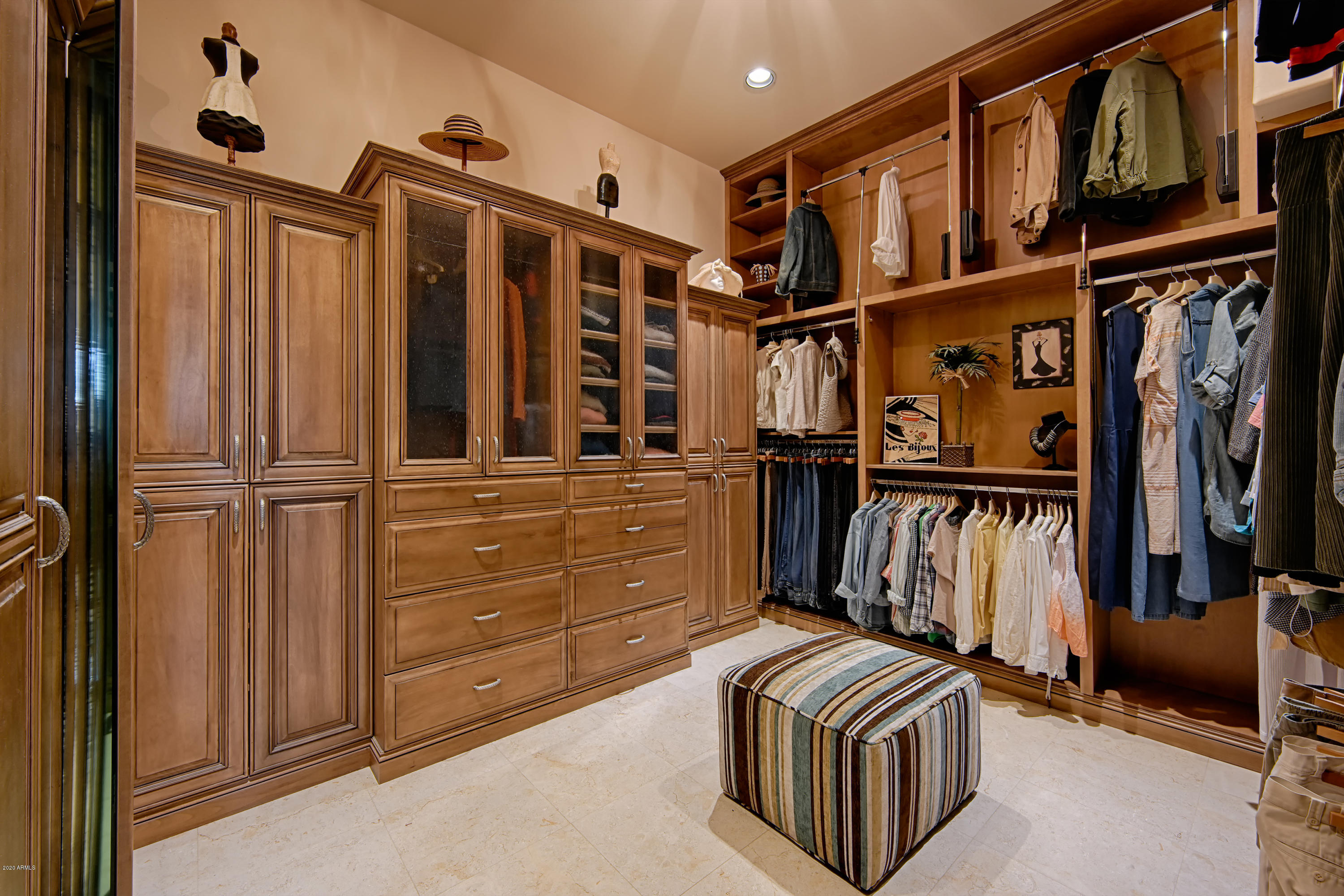 CRESTVIEW AT FOUNTAIN HILLS - Residential