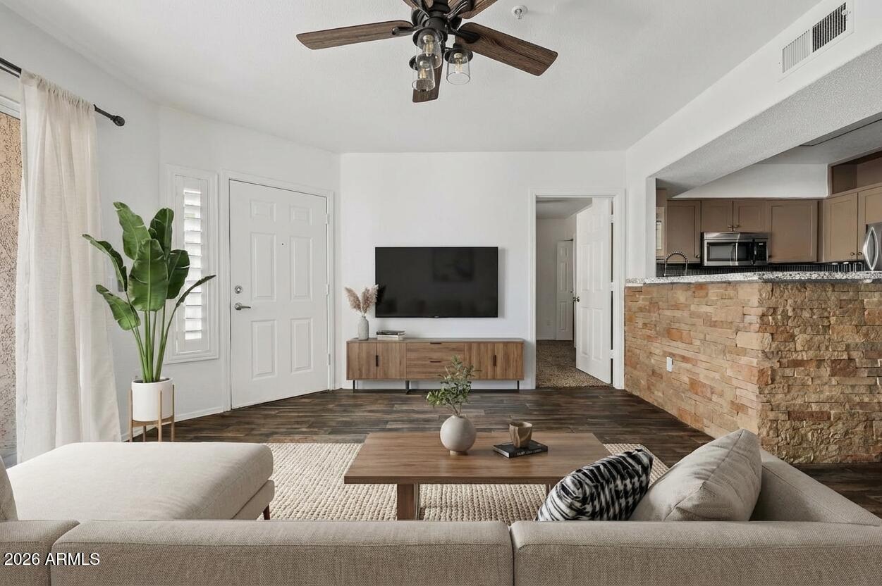 IKON HAYFIELD CONDOMINIUM - Residential