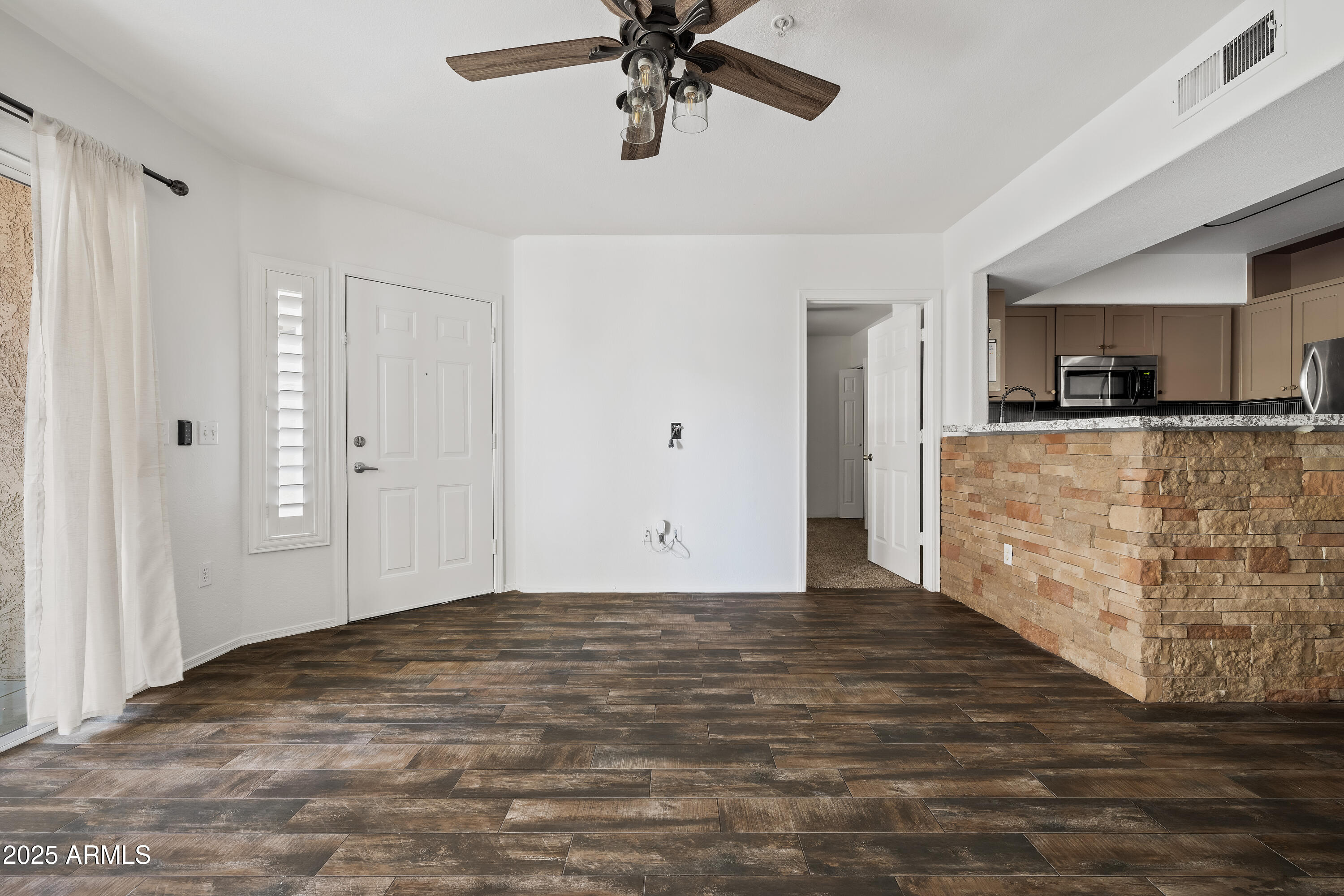 IKON HAYFIELD CONDOMINIUM - Residential