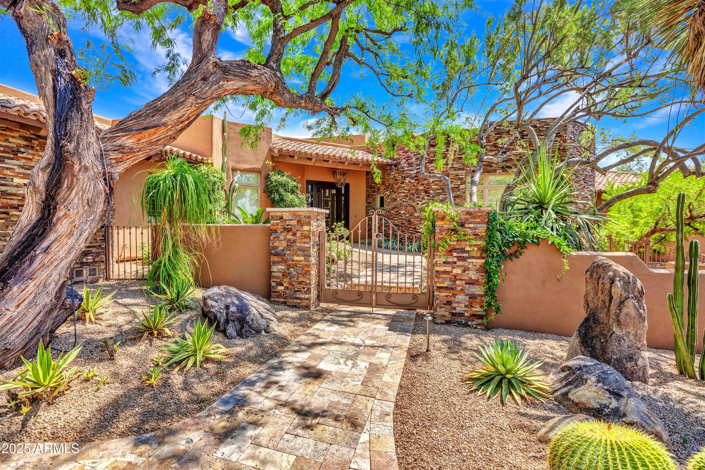 DESERT HIGHLANDS - Residential