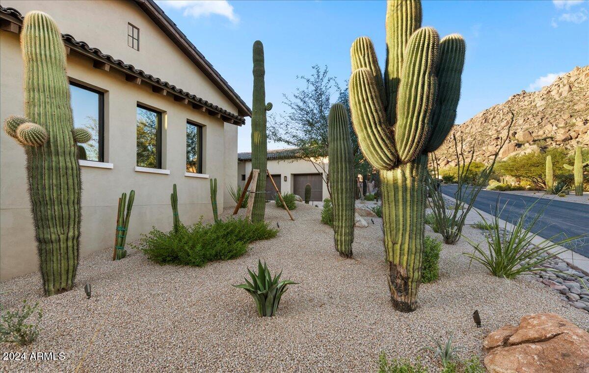 ARTESANO AT TROON CANYON - Residential