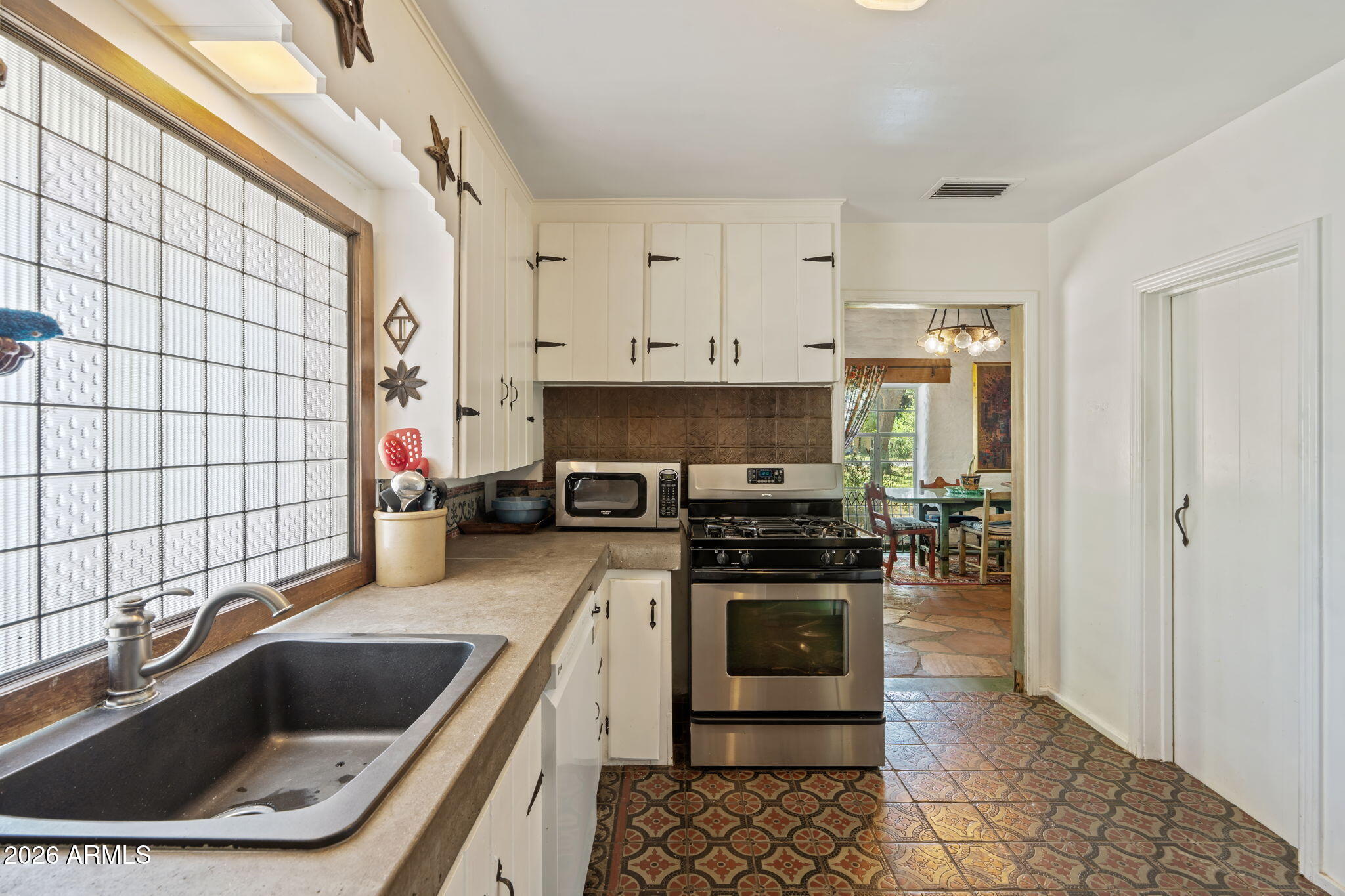 SOUTH MEDLOCK PLACE - Residential