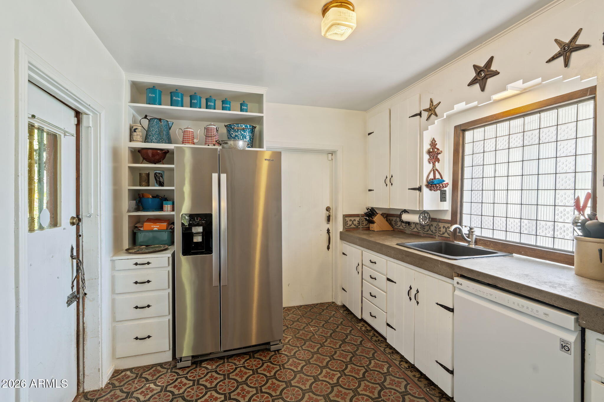 SOUTH MEDLOCK PLACE - Residential