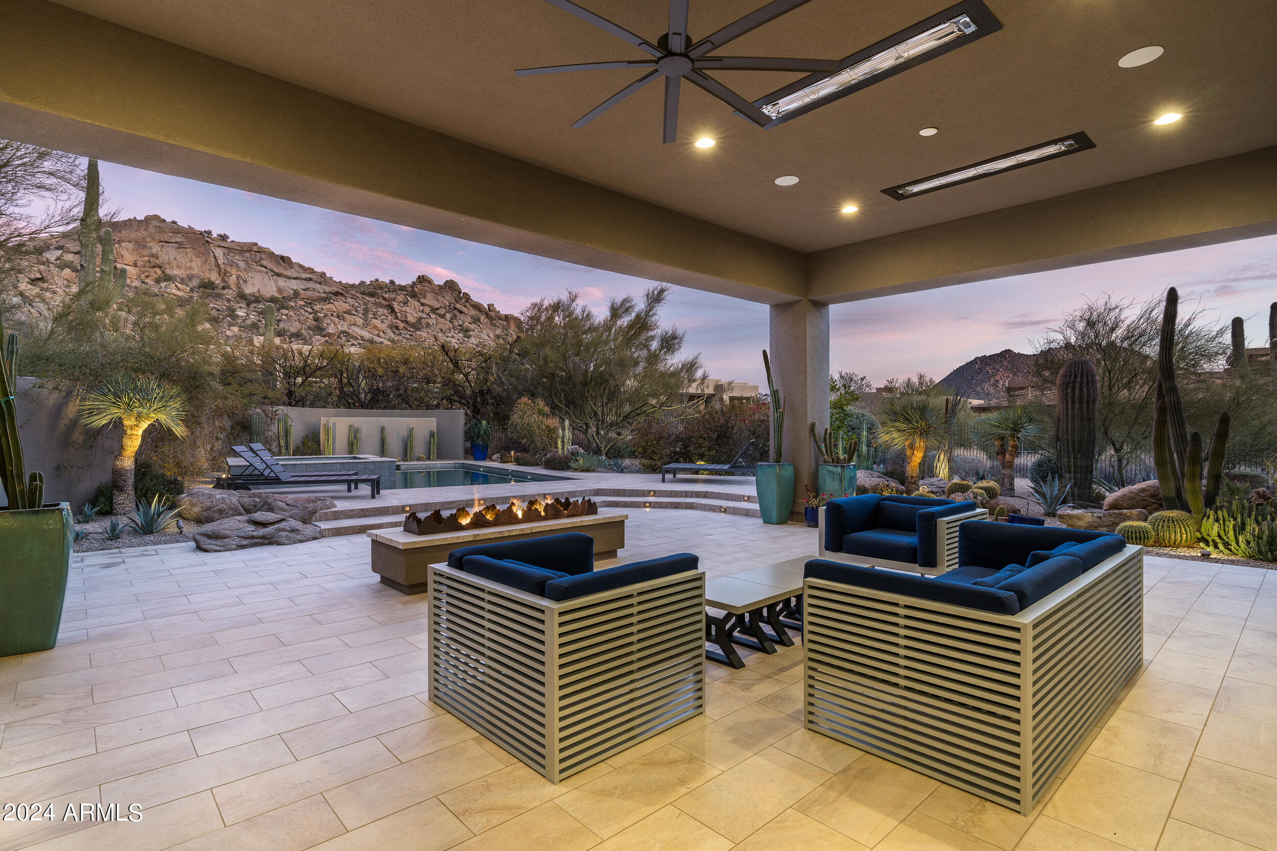 ESTANCIA - Residential